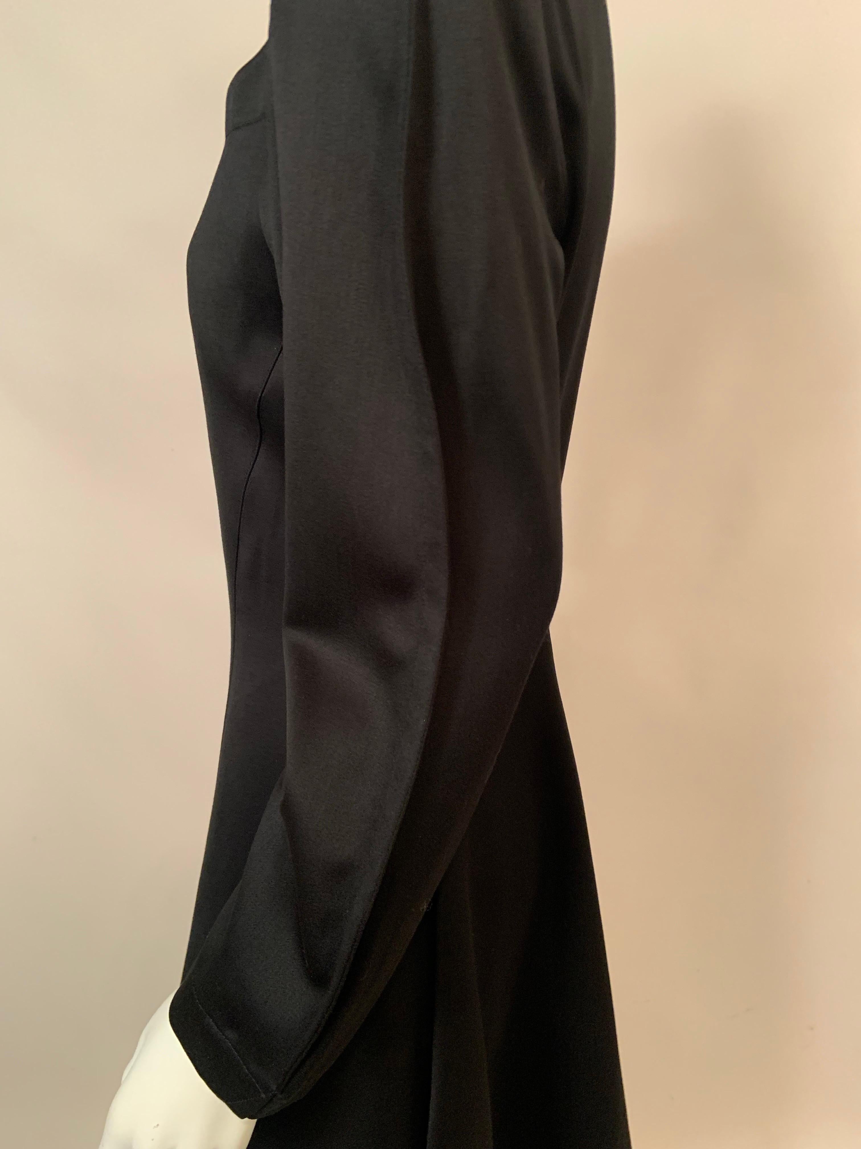 Robe en laine noire à boutons-pression de Thierry Mugler en vente 1