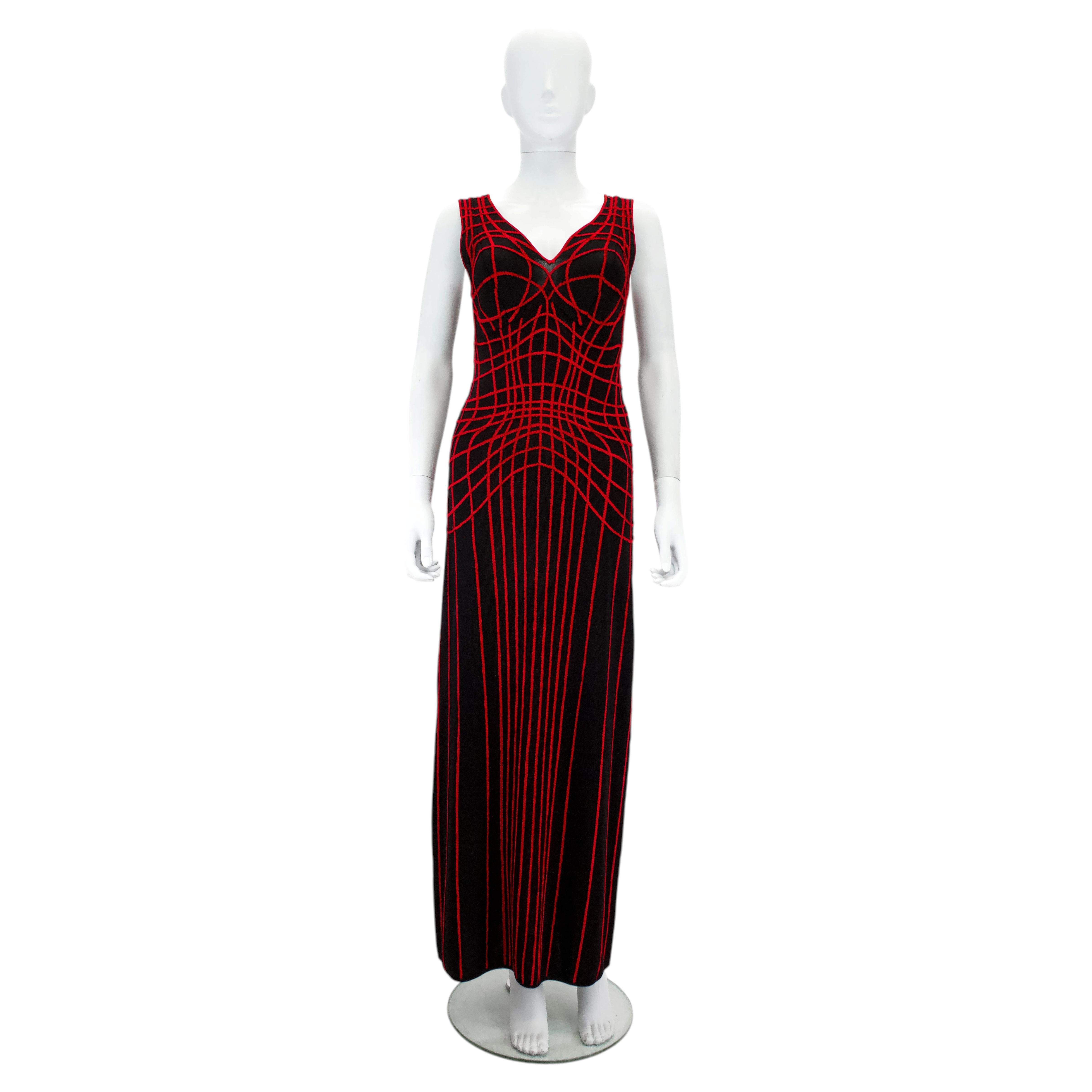 Vestido «Spiderweb» de Thierry Mugler, otoño-invierno 2001 en venta