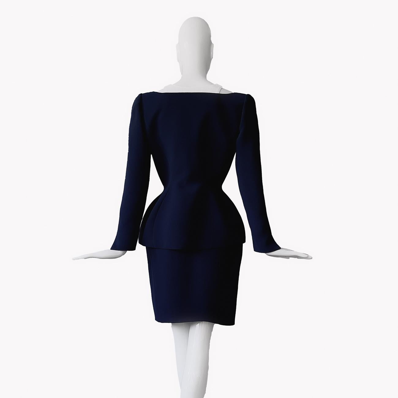 Thierry Mugler Spirng 1999 Runway Sculptural Ensemble Jacket Skirt Suit  In Excellent Condition For Sale In Berlin, BE