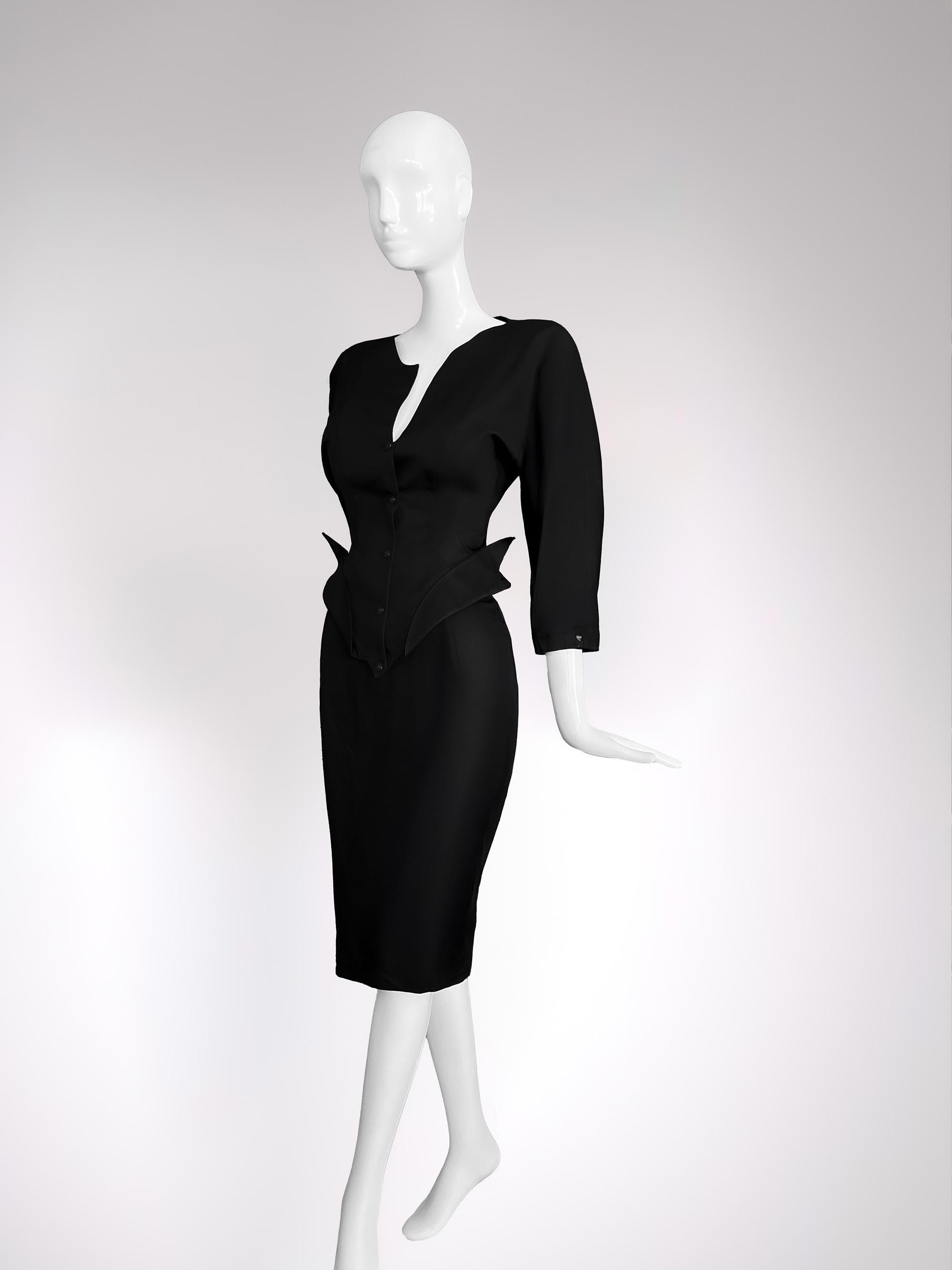 Thierry Mugler SS 1989 LES ATLANTES Ensemble Black Skirt Suit In Excellent Condition For Sale In Berlin, BE