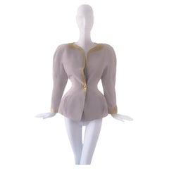 Thierry Mugler SS 1992 Detalles metálicos dorados Chaqueta entallada de seda escultural