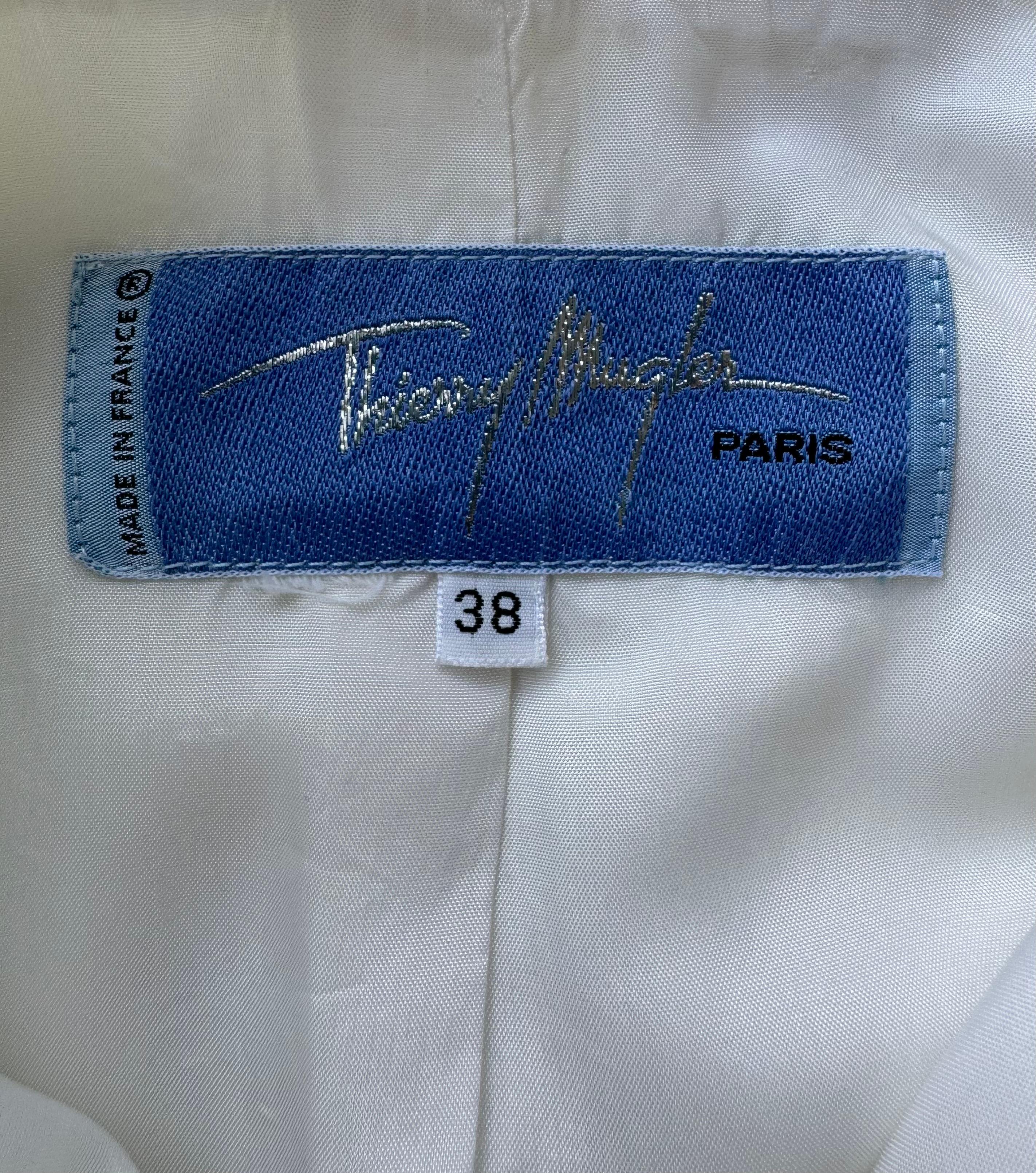 Thierry Mugler SS 1995 White Flower Brooch Adorned Jacket For Sale 1
