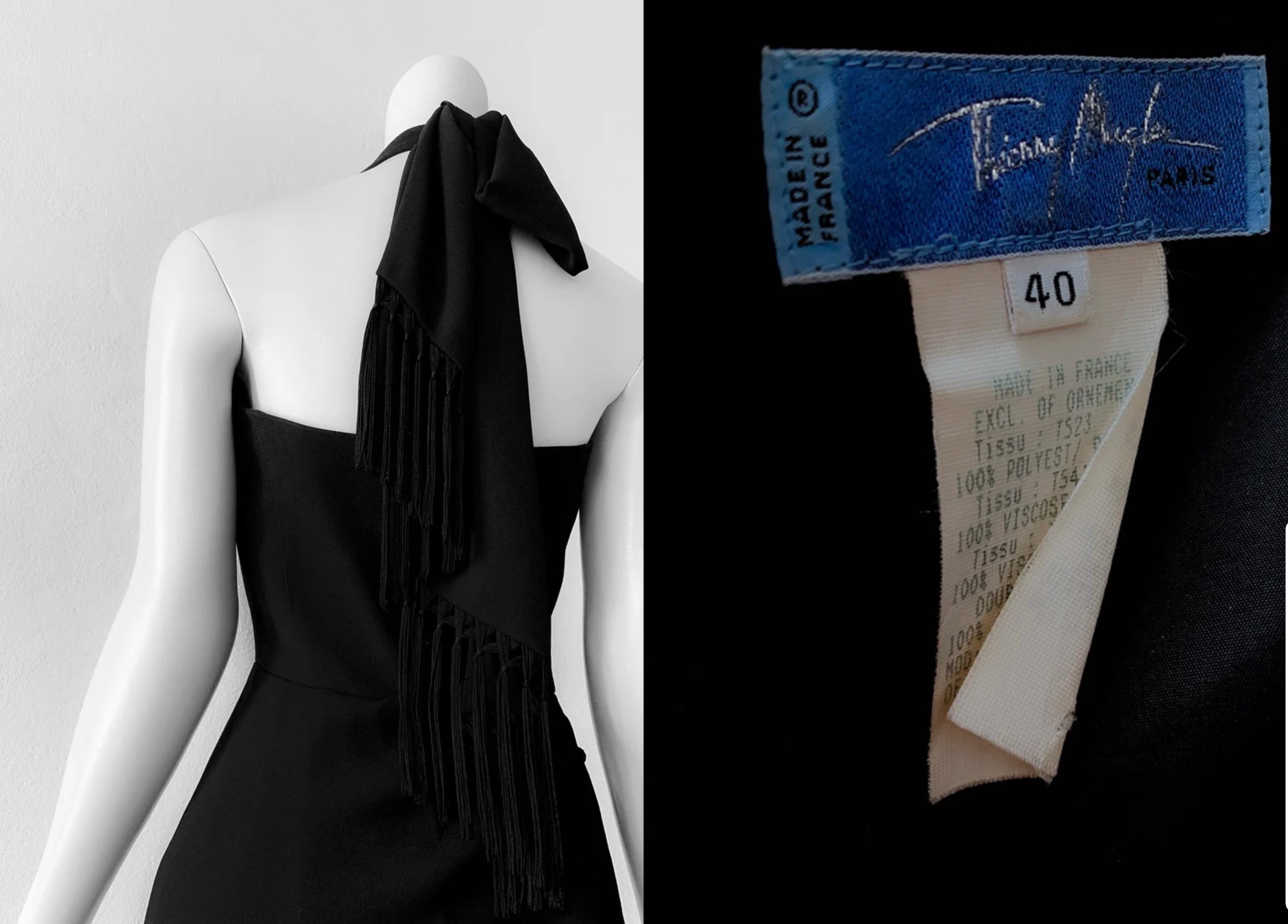 Thierry Mugler F/S 1997 Wunderschönes schwarzes Abendkleid mit Fransen Elegant Vintage 90er  Damen im Angebot