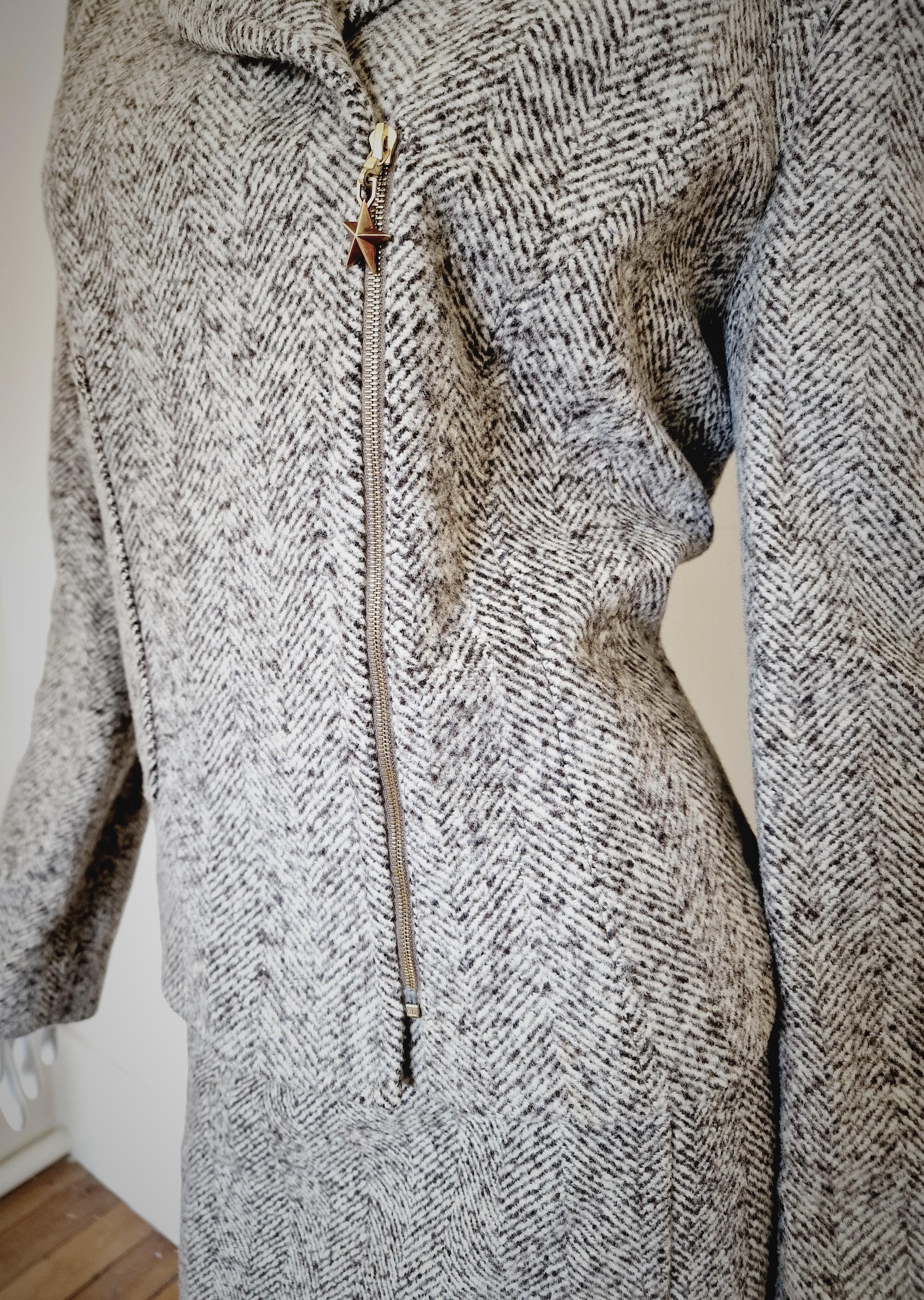 Thierry Mugler Star Gray Wasp Waist Couture XL Dress Ensemble Blazer Skirt Suit In Excellent Condition For Sale In PARIS, FR