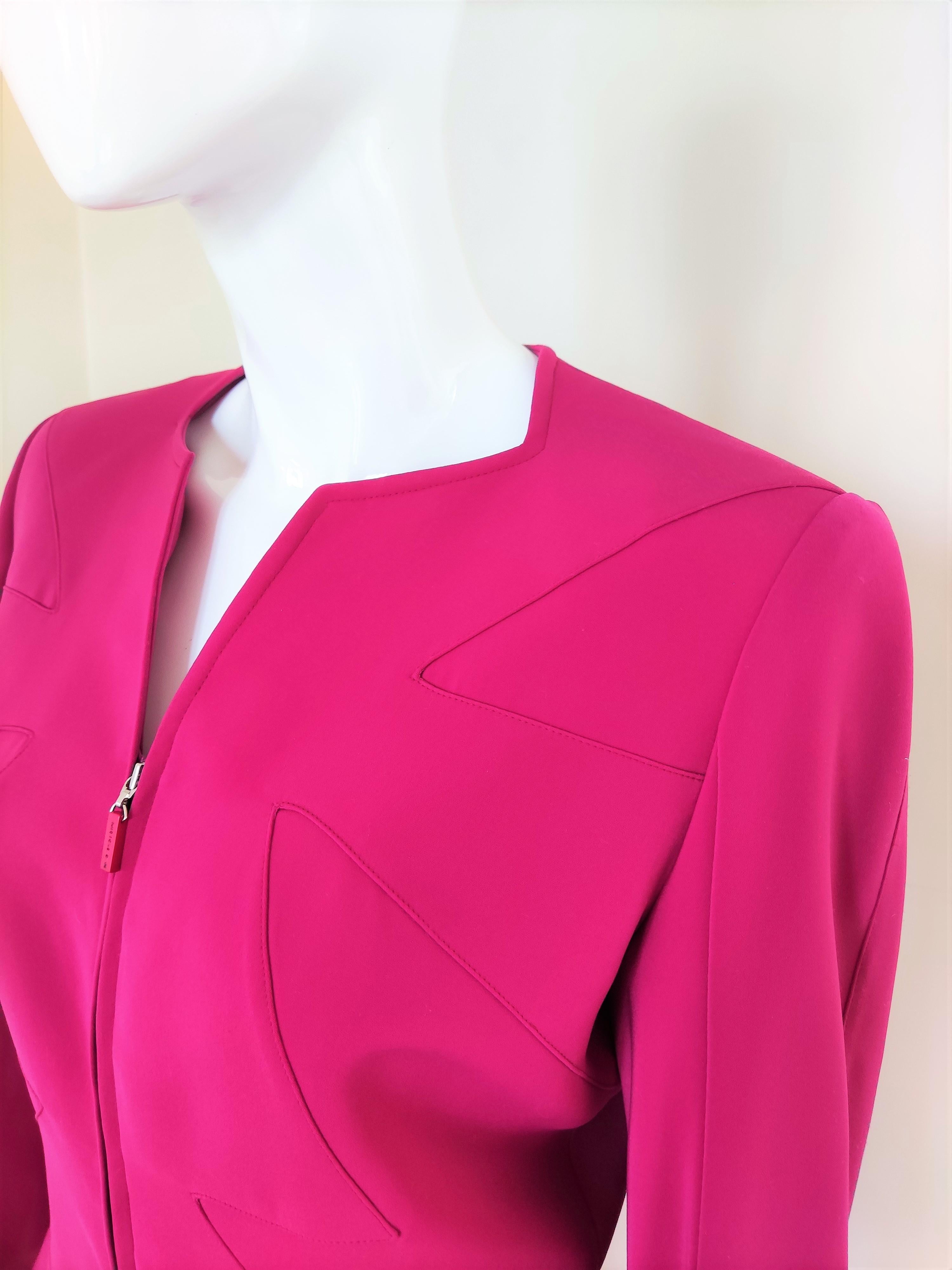 Thierry Mugler Star Runway Wasp Waist Violet Purple Pink Vintage Blazer Jacket In Excellent Condition For Sale In PARIS, FR