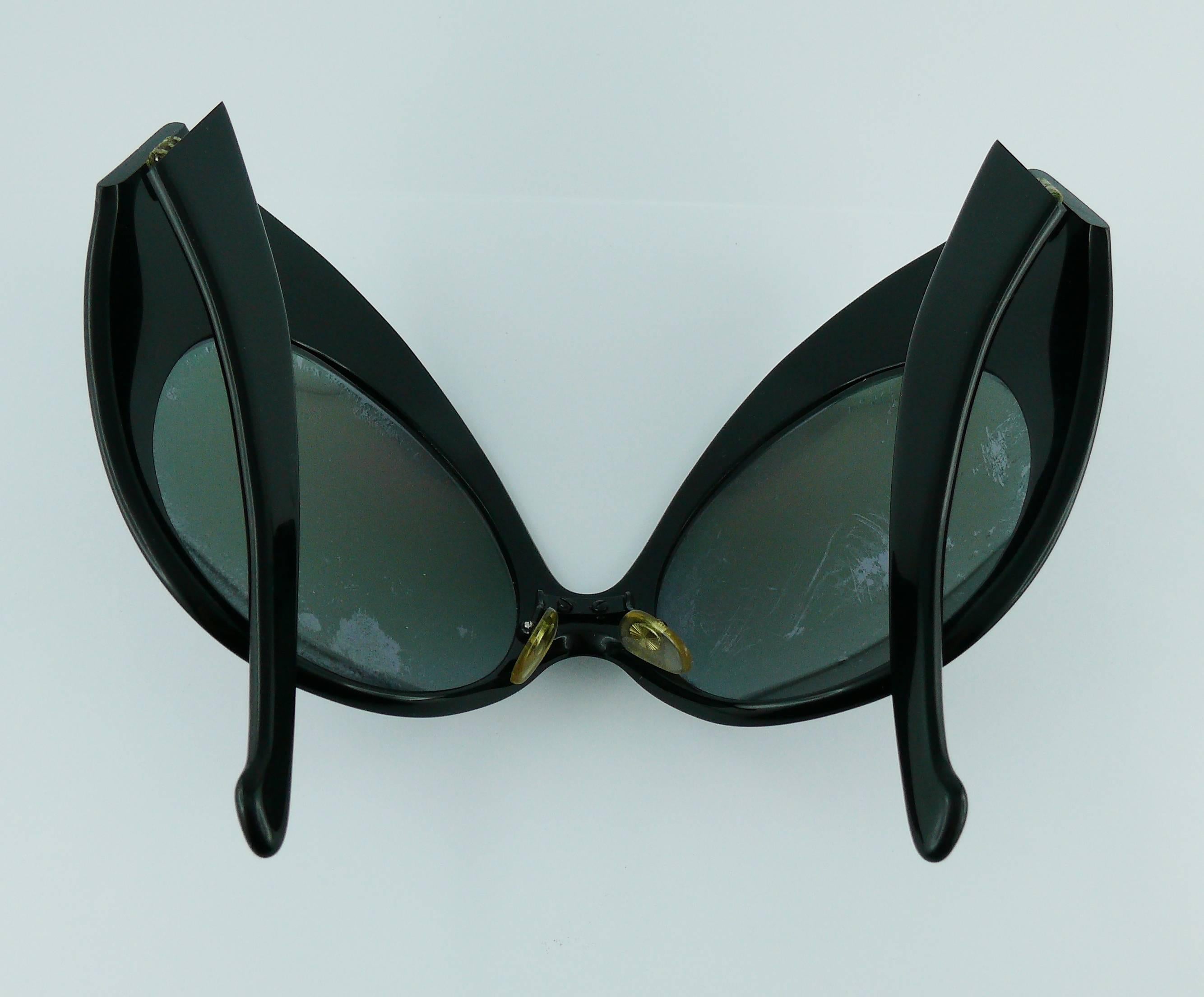 Thierry Mugler Vintage Guepe Sunglasses, Spring / Summer 1997 5