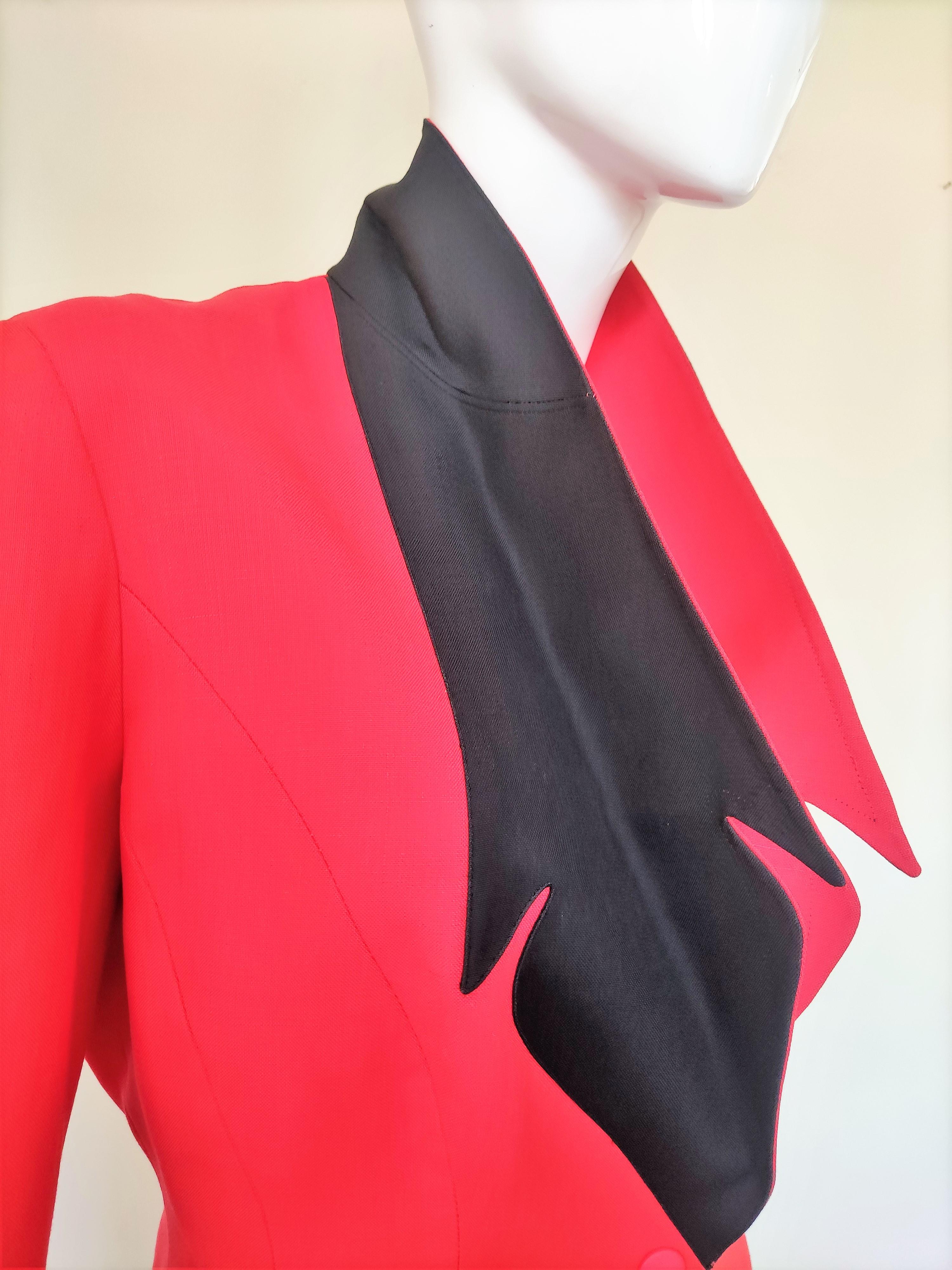 Thierry Mugler - Costume robe couture arc-en-ciel rouge, noire et à taille Vampire Wasp Pour femmes en vente