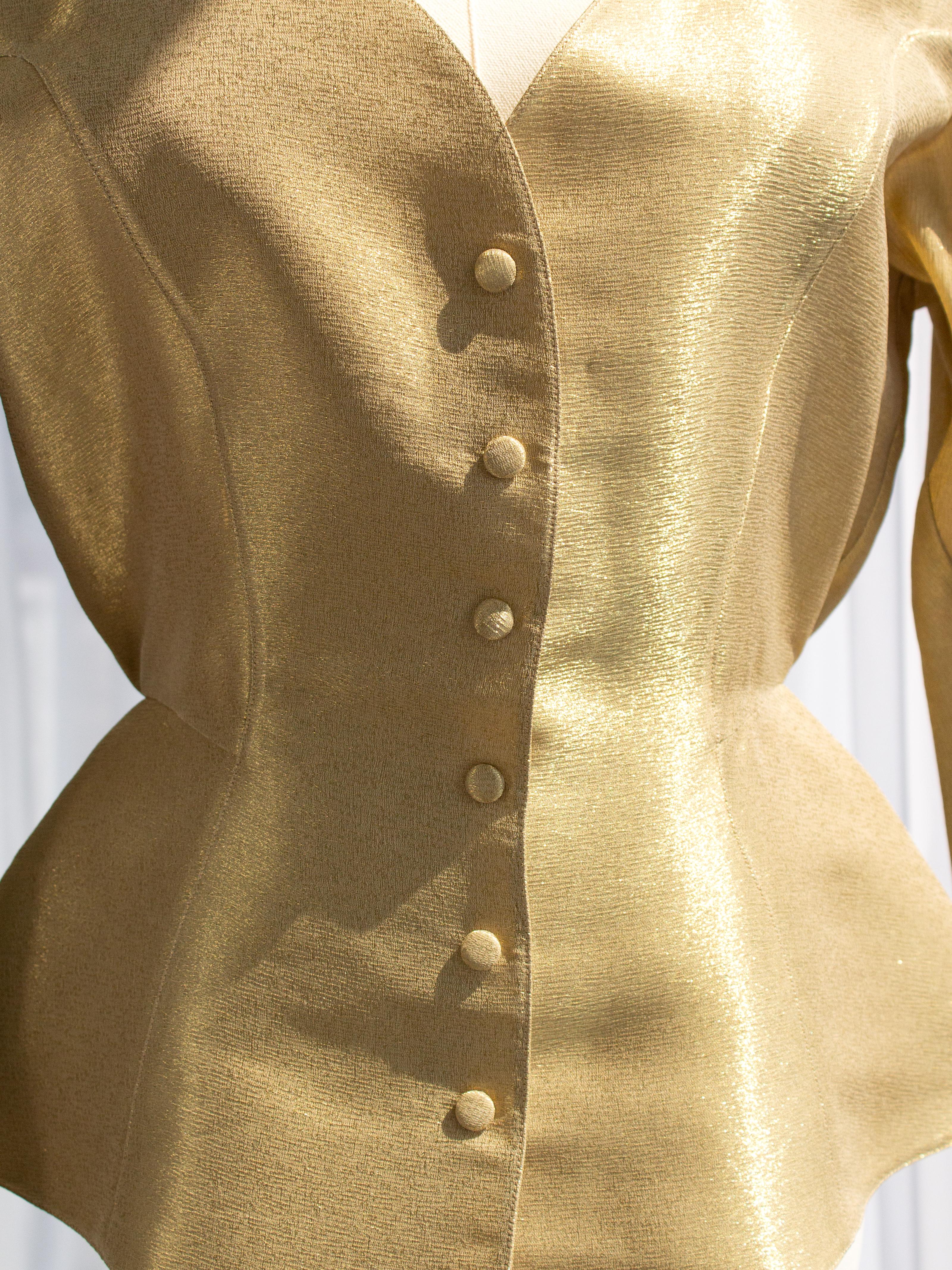 Thierry Mugler Vintage 1980er Jahre Skulpturale fließende, goldfarbene, goldfarbene Seidenjacke im Angebot 1