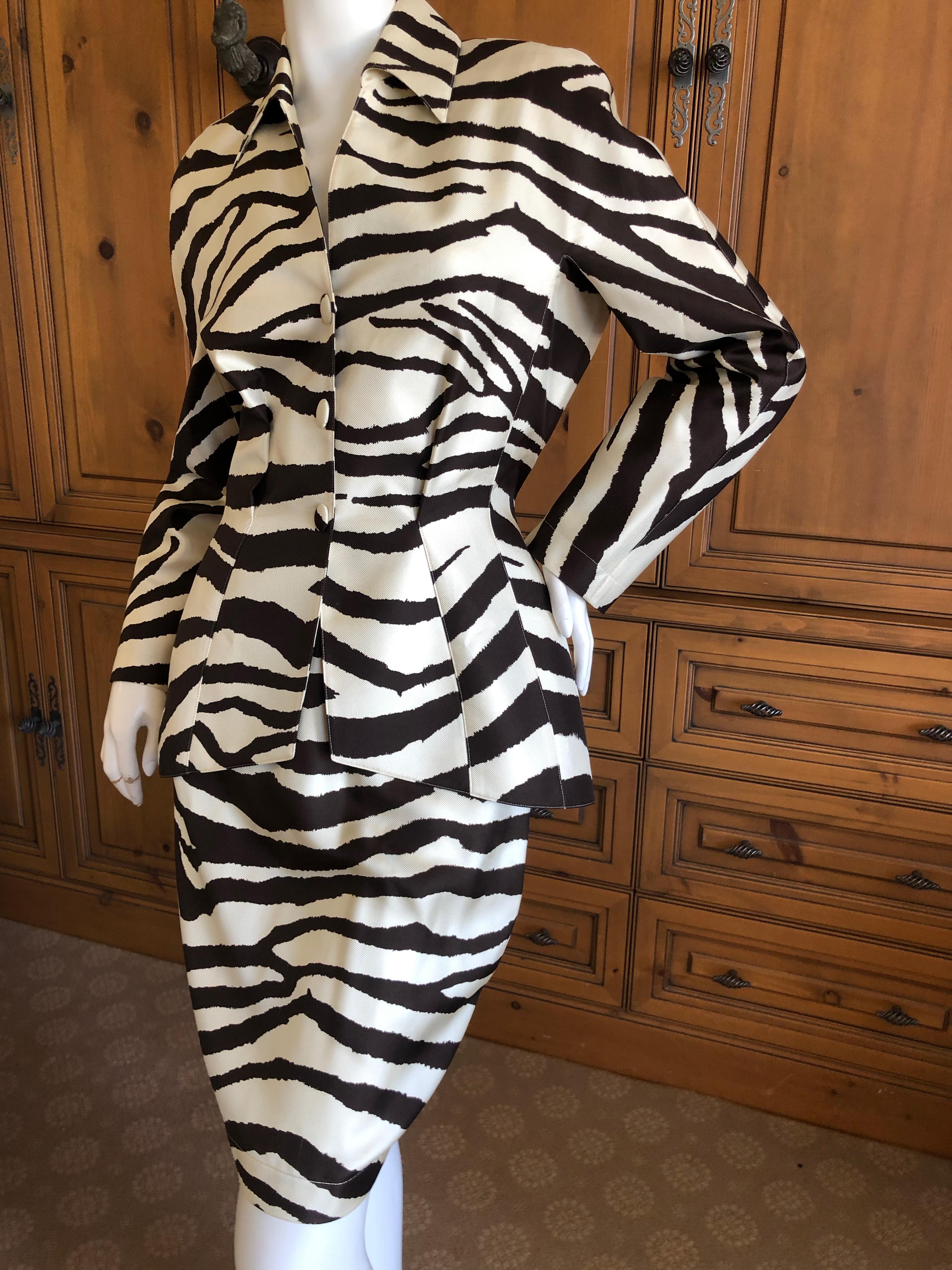 Thierry Mugler Vintage 1980's Silk Scarf Twill Zebra Pattern Suit.
This is wonderful, created from silk twill, like a fine scarf, very lightweight.
Classic Mugler from the eighties. 
Featuring a jacket and skirt.
Size 38
Bust 39