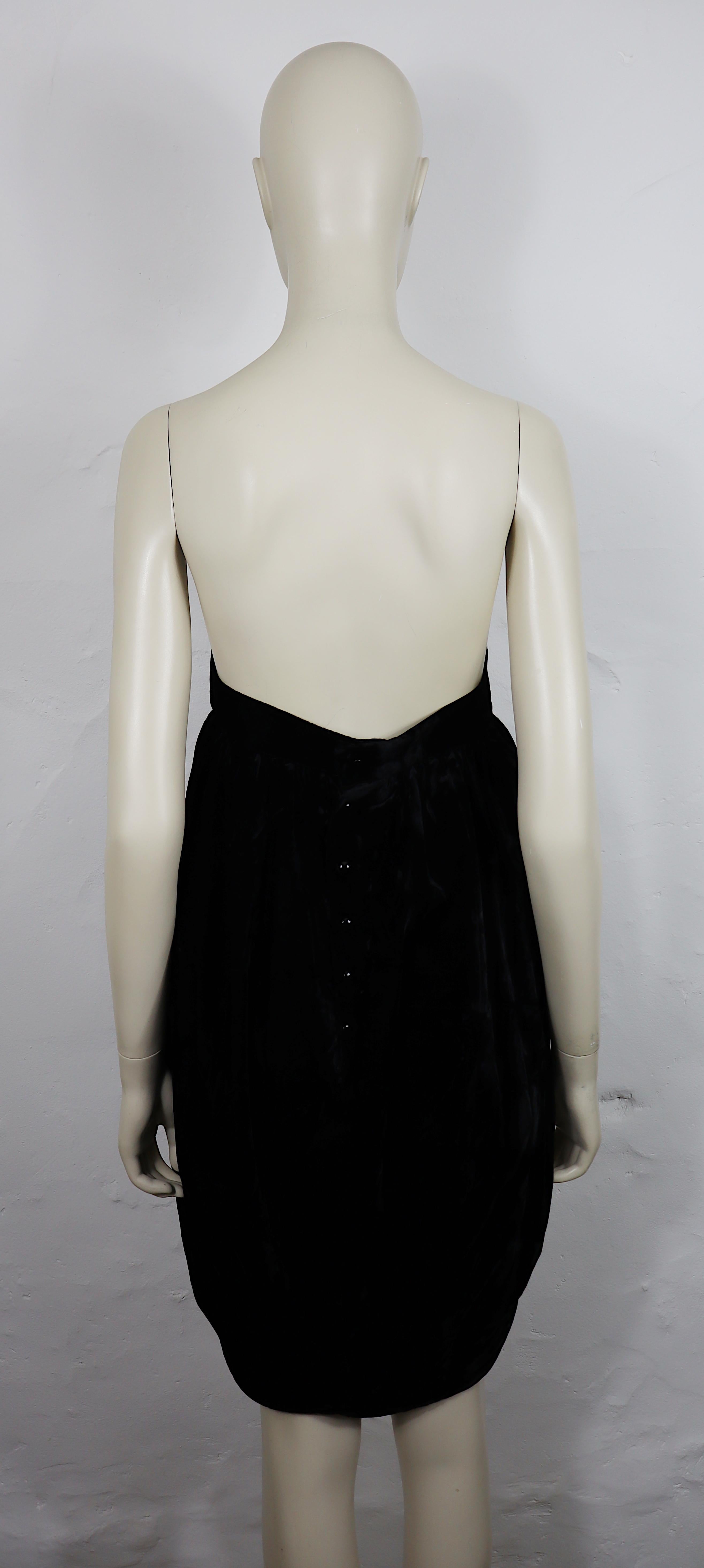 THIERRY MUGLER Vintage Schwarzes Blasenkleid aus Samt mit Pailletten und Herz-Bustier im Angebot 6