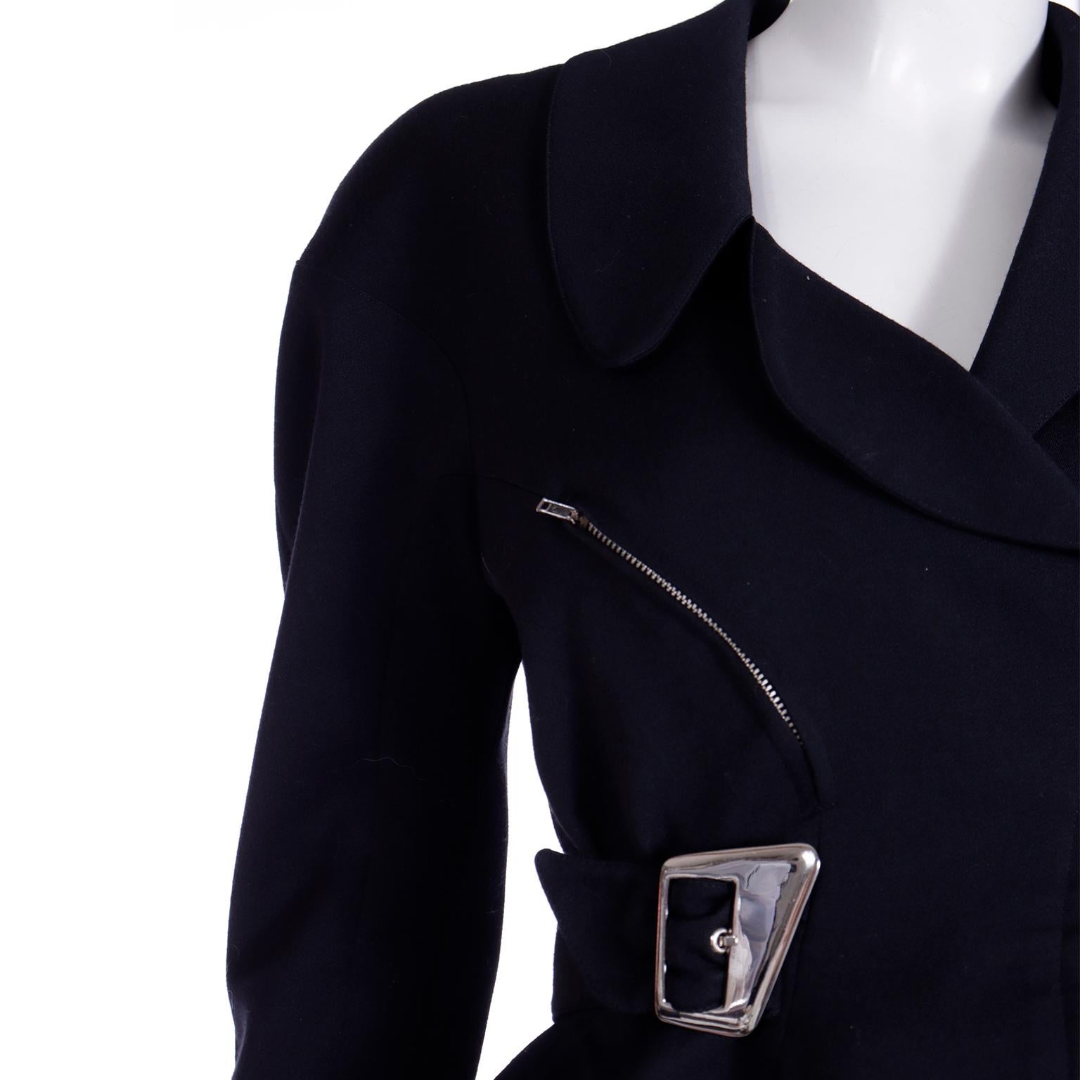 Thierry Mugler Vintage Giacca e gonna a peplo in lana nera con fibbie d'argento 5