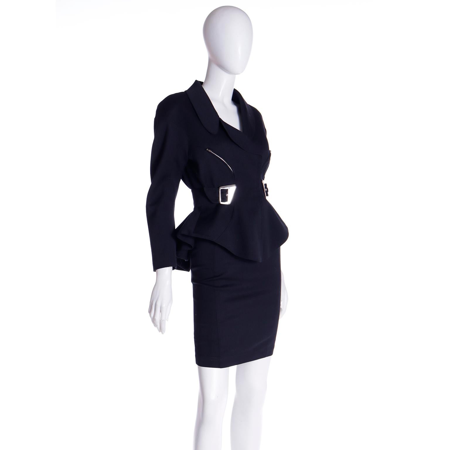 Nero Thierry Mugler Vintage Giacca e gonna a peplo in lana nera con fibbie d'argento