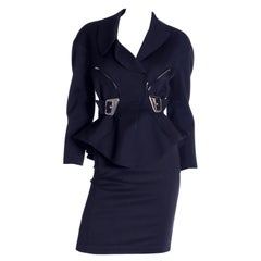 Thierry Mugler Vintage Giacca e gonna a peplo in lana nera con fibbie d'argento