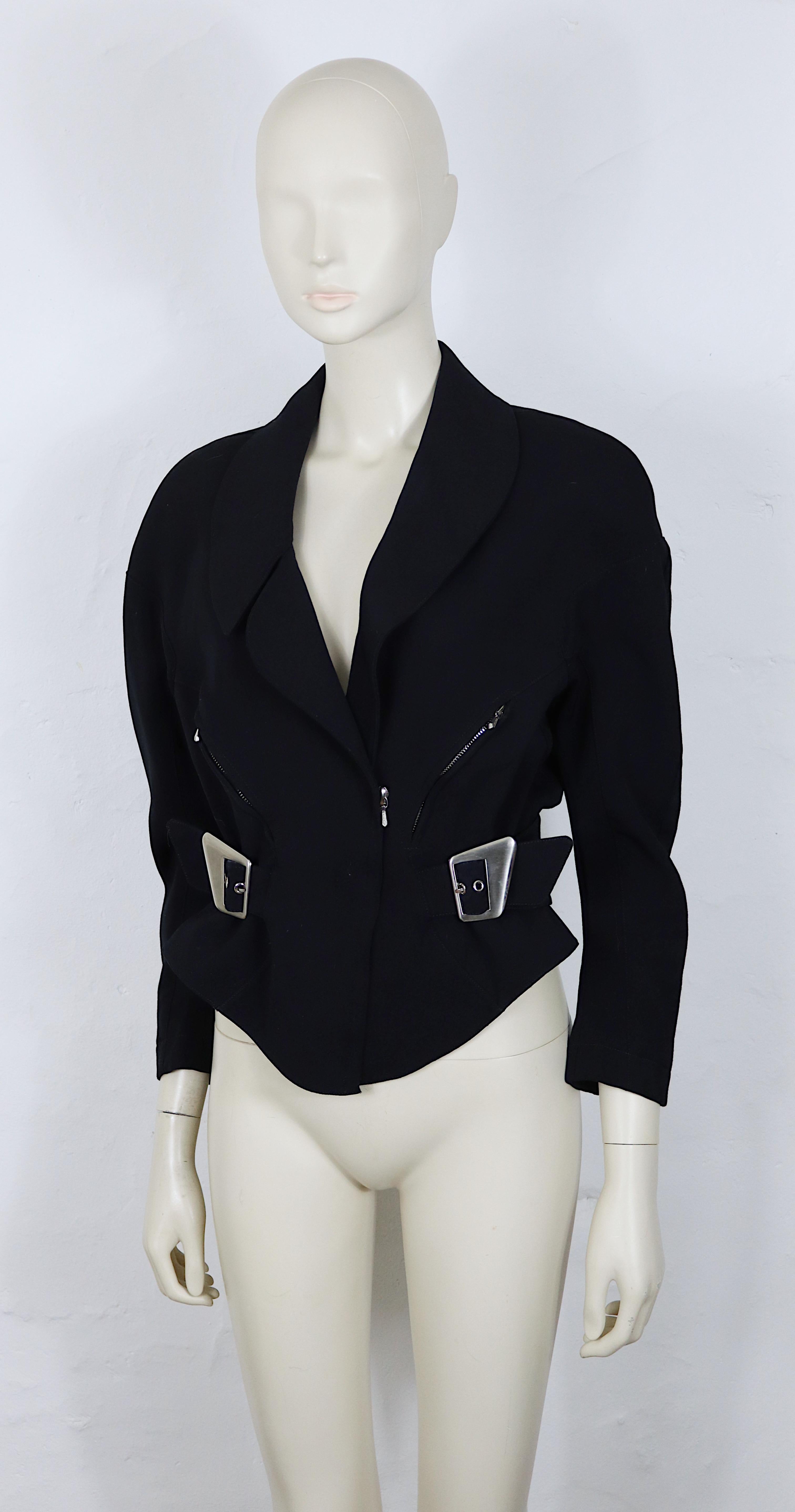 Thierry Mugler - Giacca Peplum in lana pettinata nera vintage In condizioni buone in vendita a Nice, FR