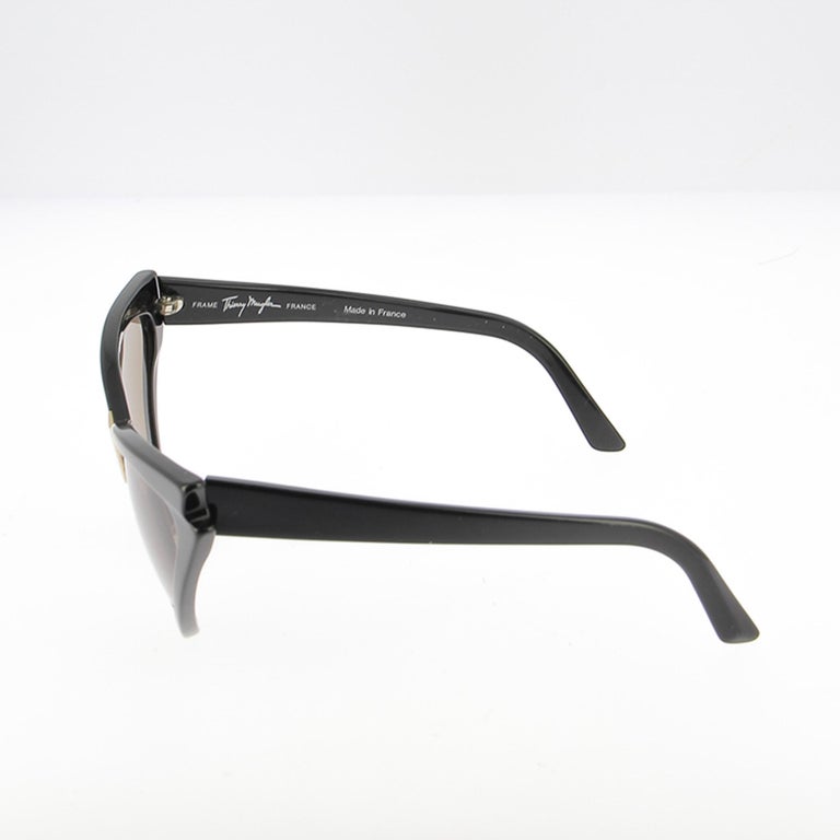 Thierry Mugler Vintage 1990s Black Acetate Cat-Eye  display picture 3