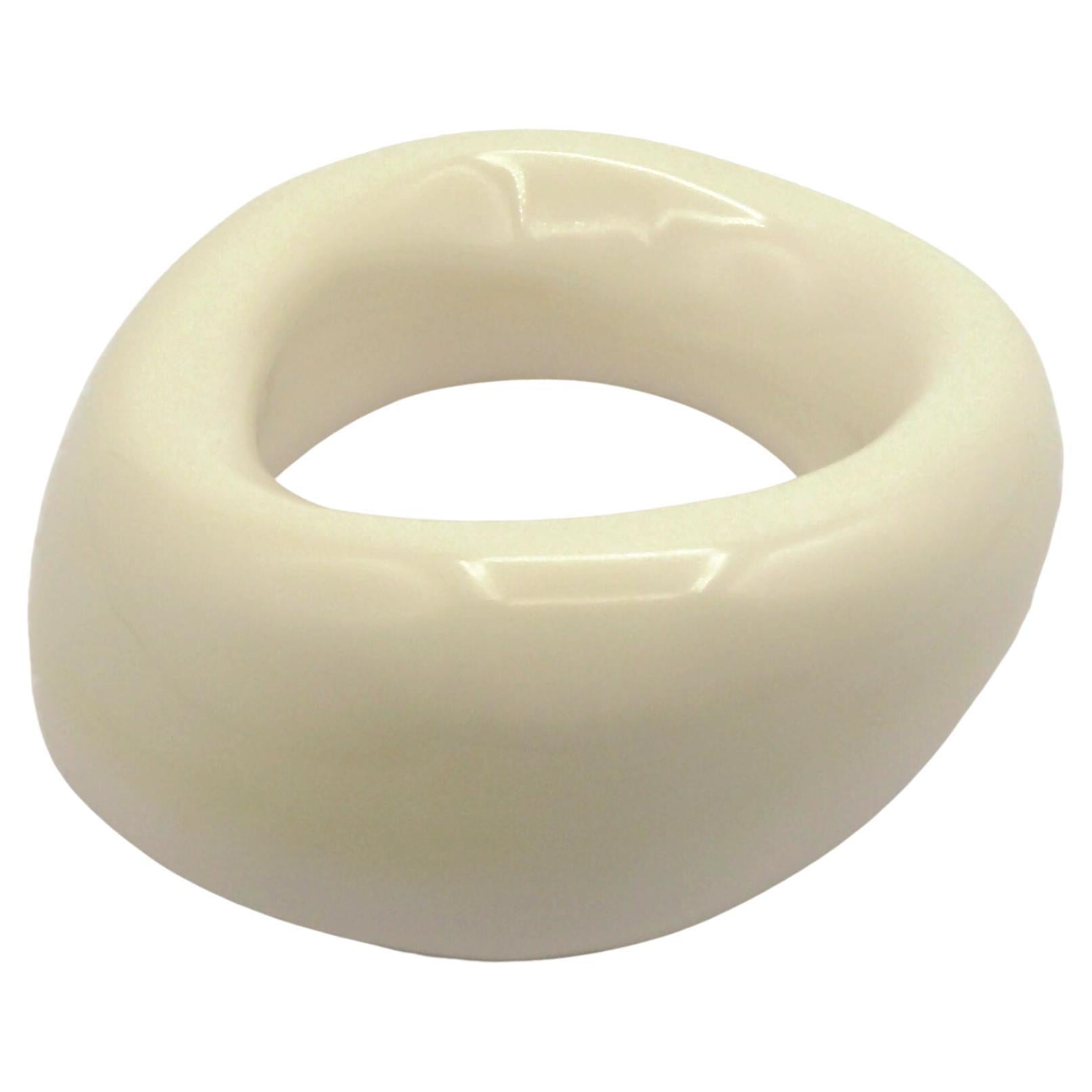 THIERRY MUGLER Vintage Chunky Free Form Off-White Resin Bracelet For Sale