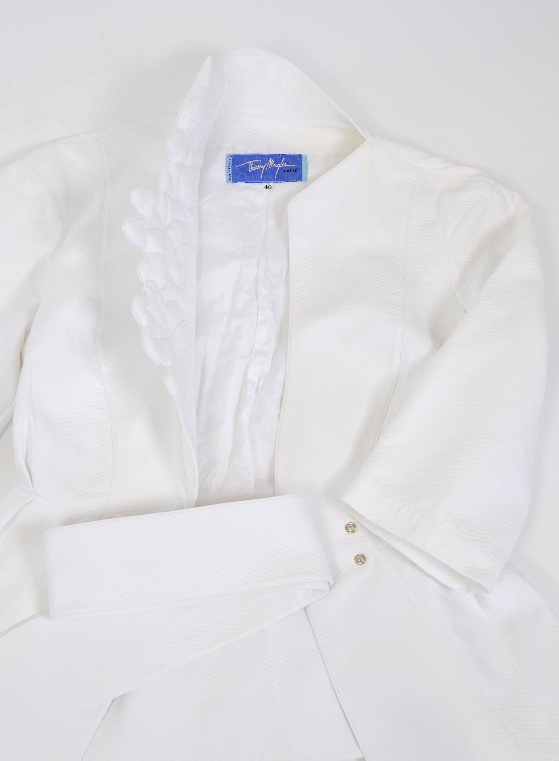 Thierry Mugler vintage crispy white cotton pique 1980s jacket In Excellent Condition In Antwerp, BE