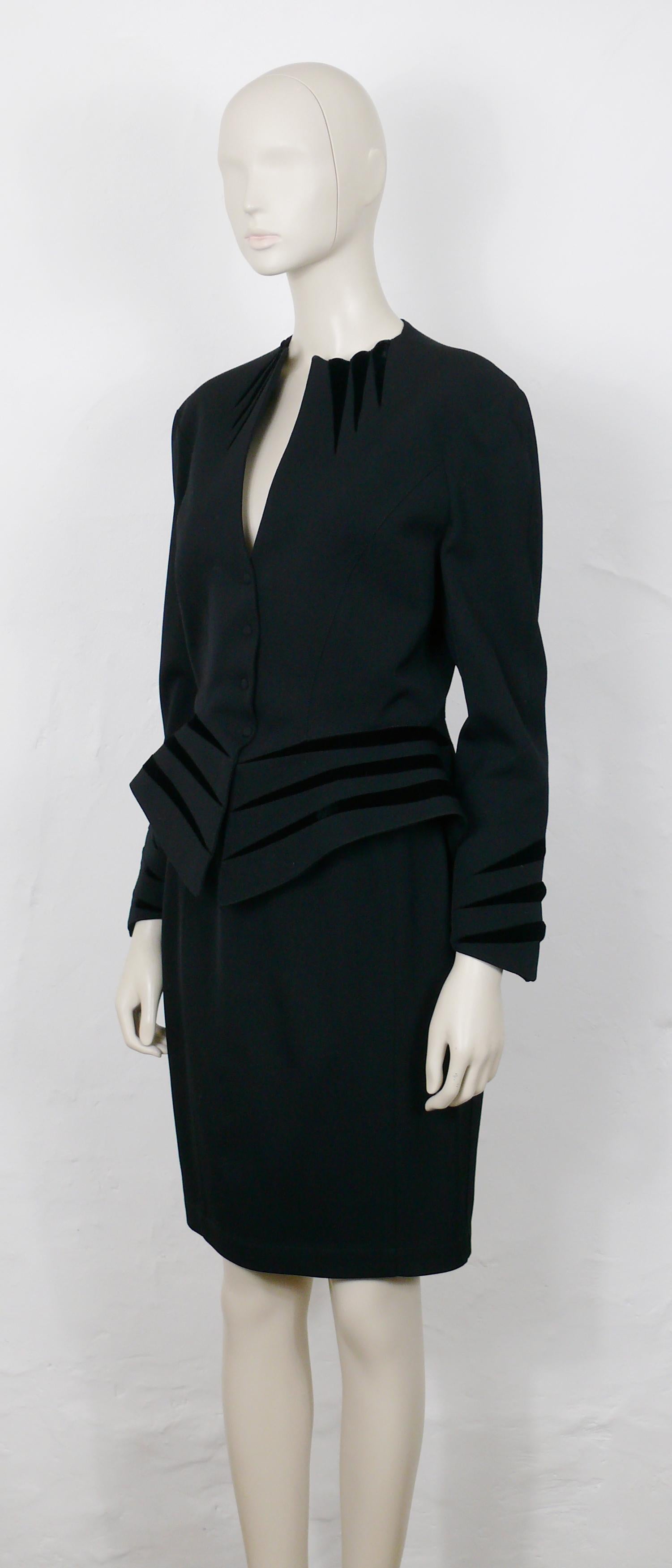 Thierry Mugler Vintage Iconic Black Worsted Wool and Velvet Claws Suit For Sale 3