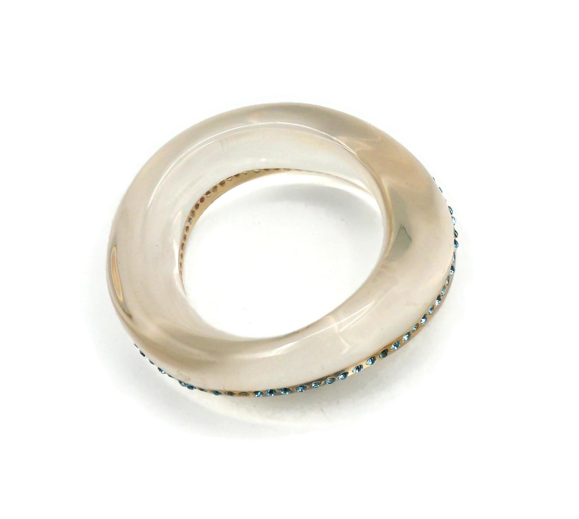 THIERRY MUGLER Pulsera vintage de resina enjoyada en venta 4