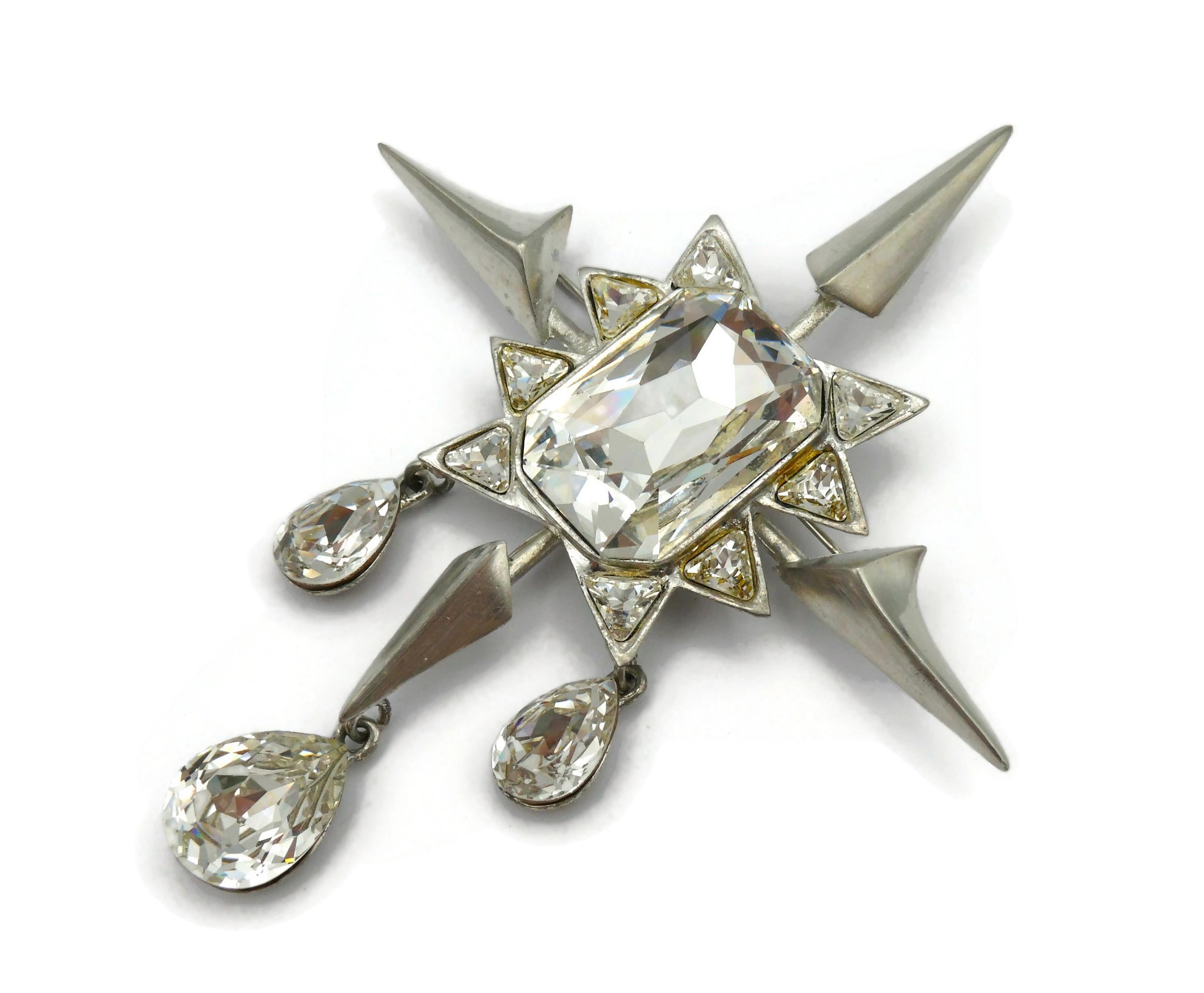 THIERRY MUGLER Vintage Jewelled Star Brooch In Good Condition In Nice, FR