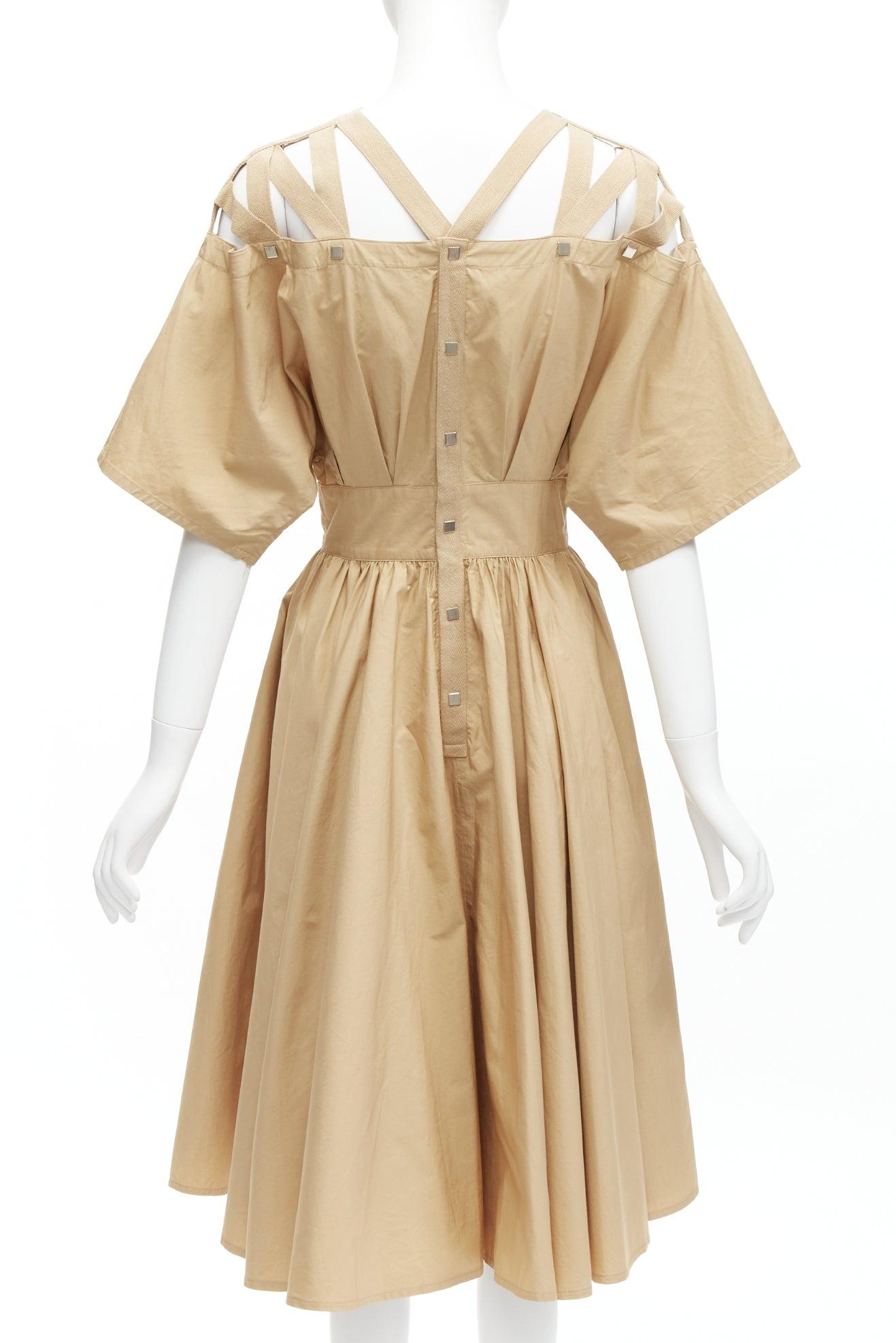 THIERRY MUGLER Robe vintage en coton kaki à bretelles et clous carrés IT9A3 S Pour femmes en vente