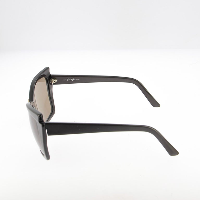 Thierry Mugler Vintage Cat-Eye Sunglasses in Black, 1990s  display picture 3