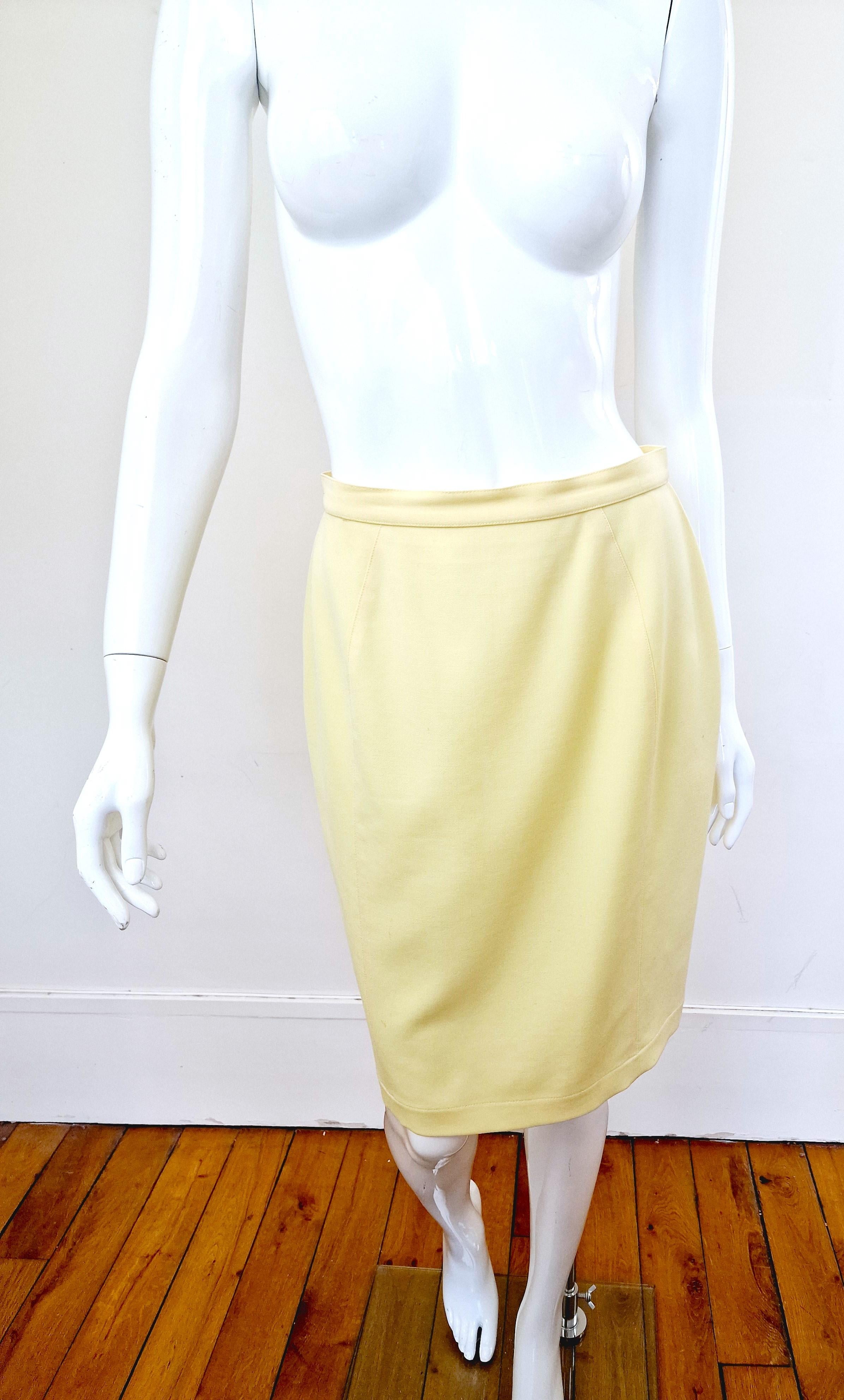  Thierry Mugler Yellow Metal Shiny Star Large Evening Vampir Couture Dress Suit  For Sale 5