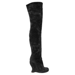 Thigh boots in black suede Bottega Veneta 