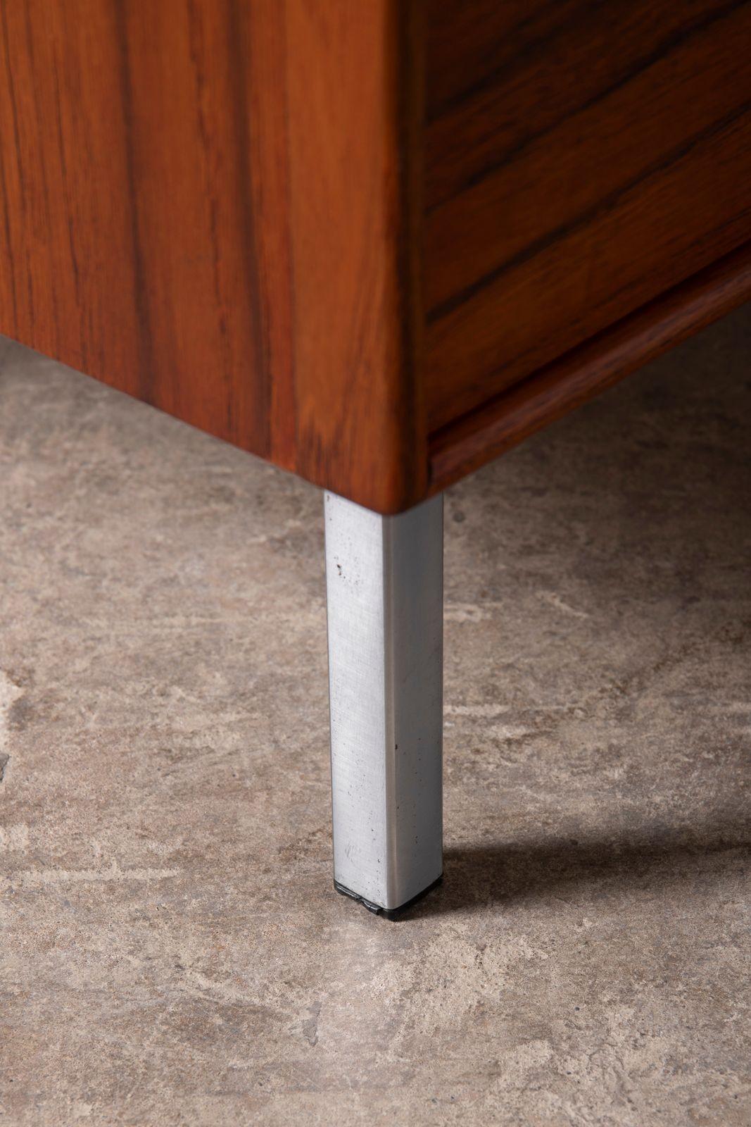 Thin Edge Fünf Schubladen Teak Kommode im Angebot 4