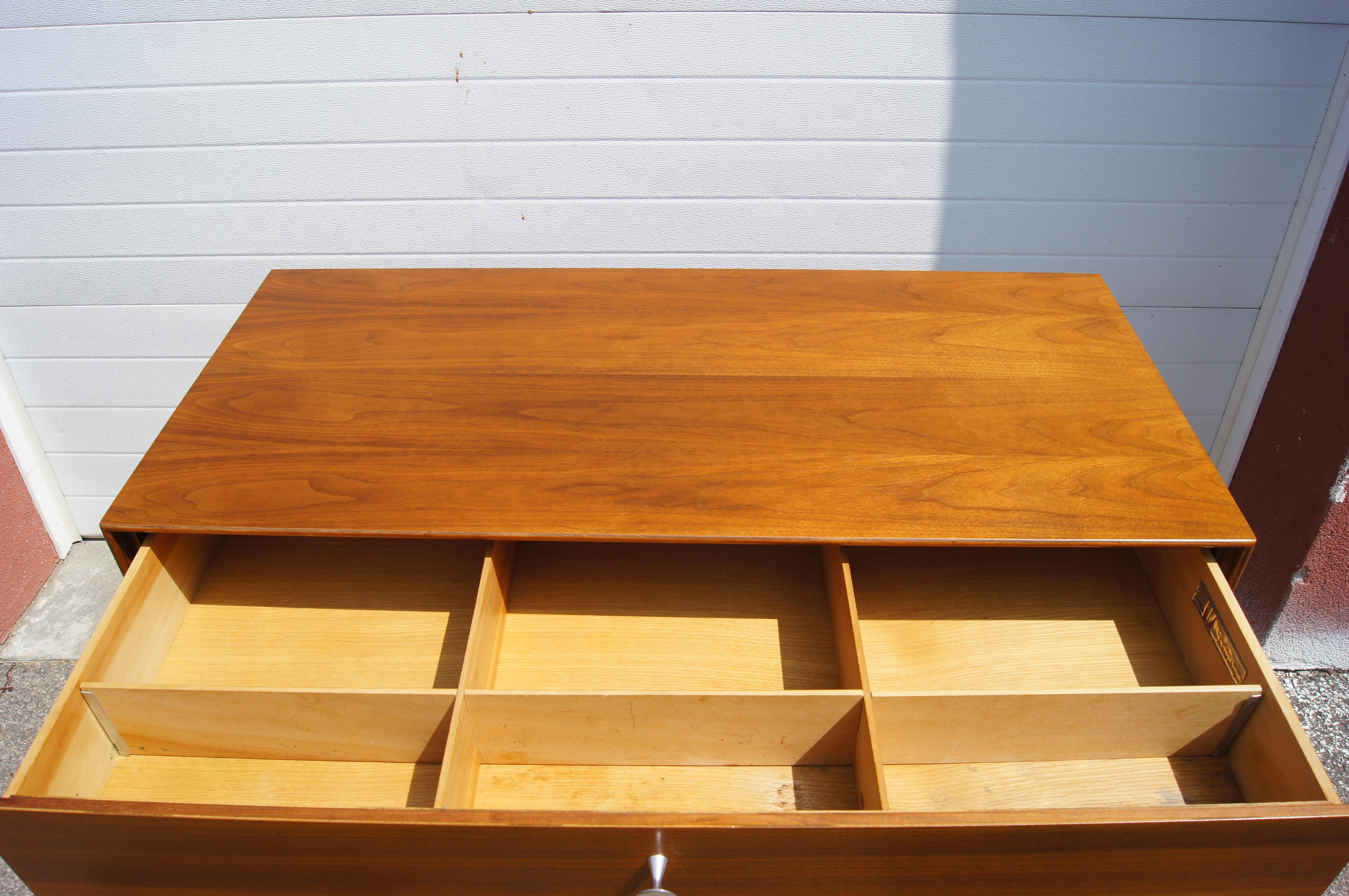 Mid-20th Century Thin Edge Walnut Five-Drawer Dresser by George Nelson for Herman Miller