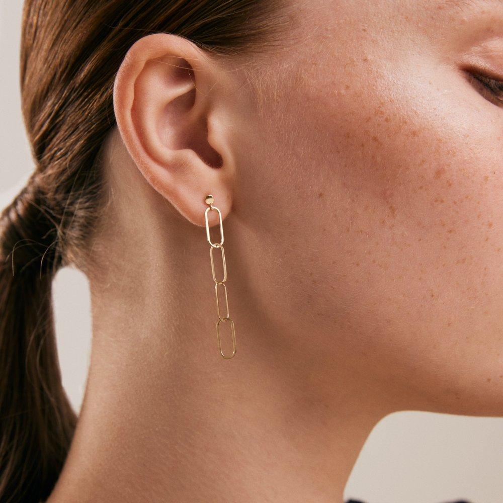Thin Paper Clip Earrings in 14K Solid Yellow Gold In New Condition For Sale In New York, NY