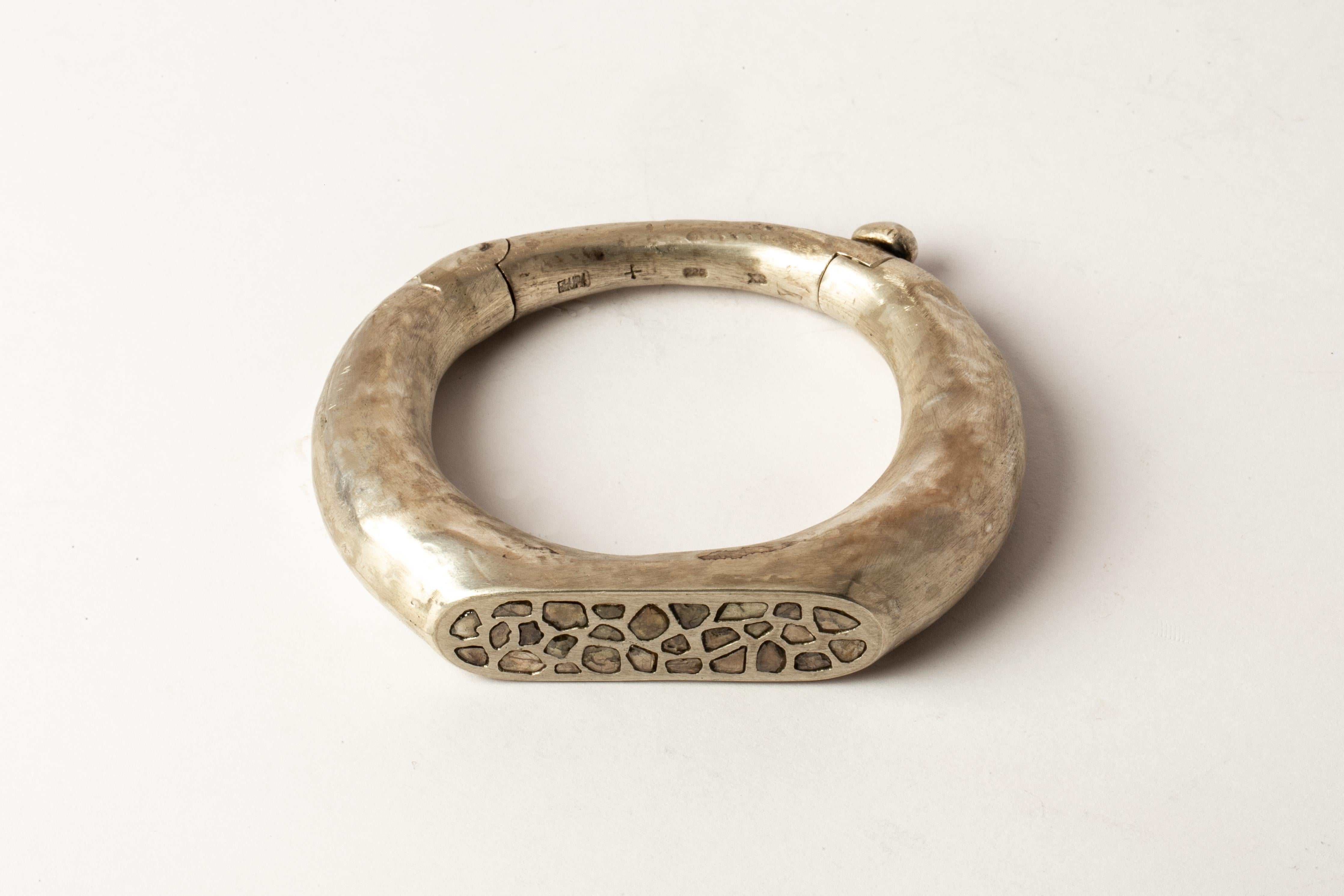 Thin Roman Bracelet (Mega Pavé, MA+DIA) In New Condition For Sale In Hong Kong, Hong Kong Island
