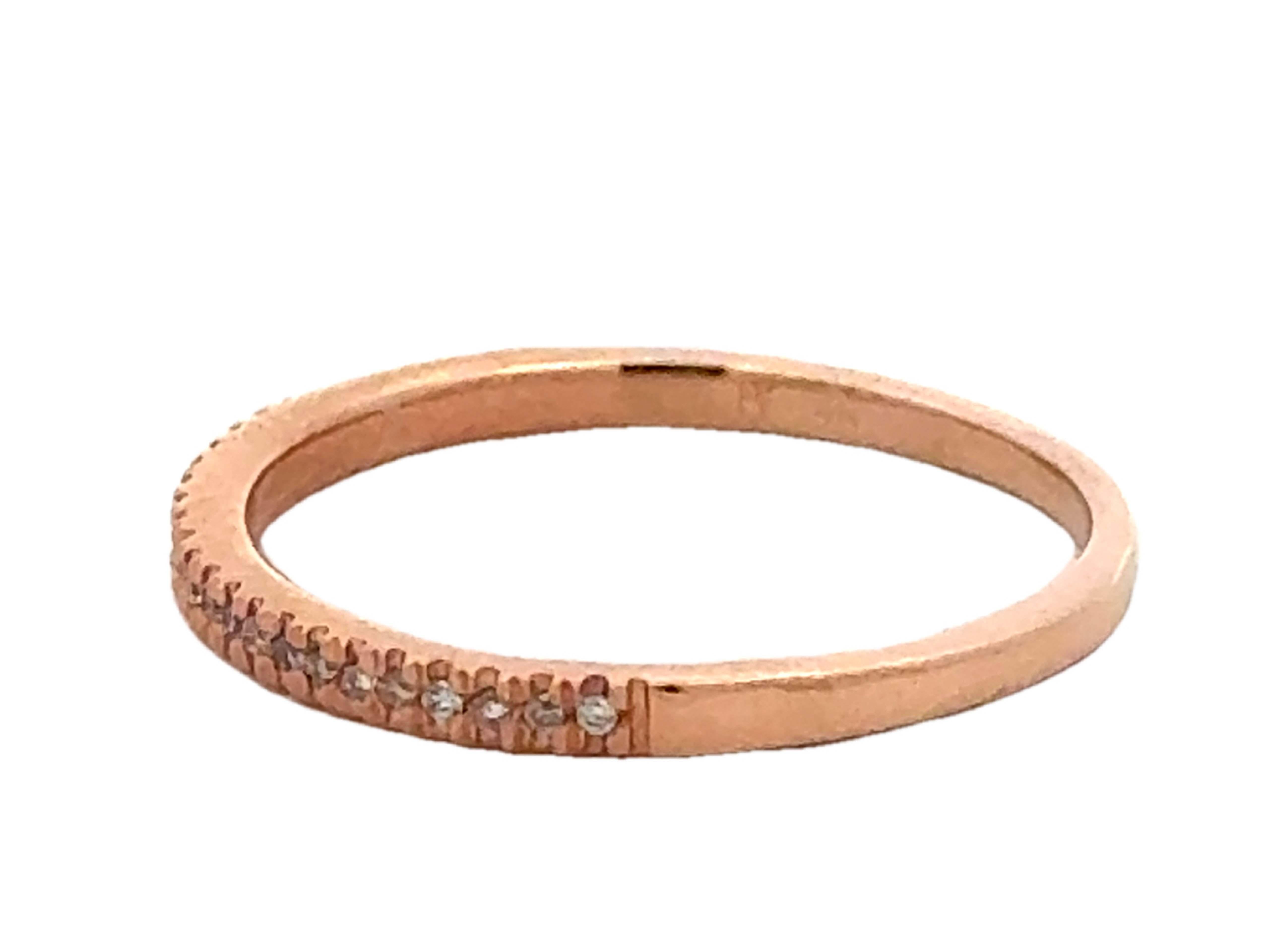 Thin Rose Gold Diamond Band Ring 14k In Excellent Condition For Sale In Honolulu, HI