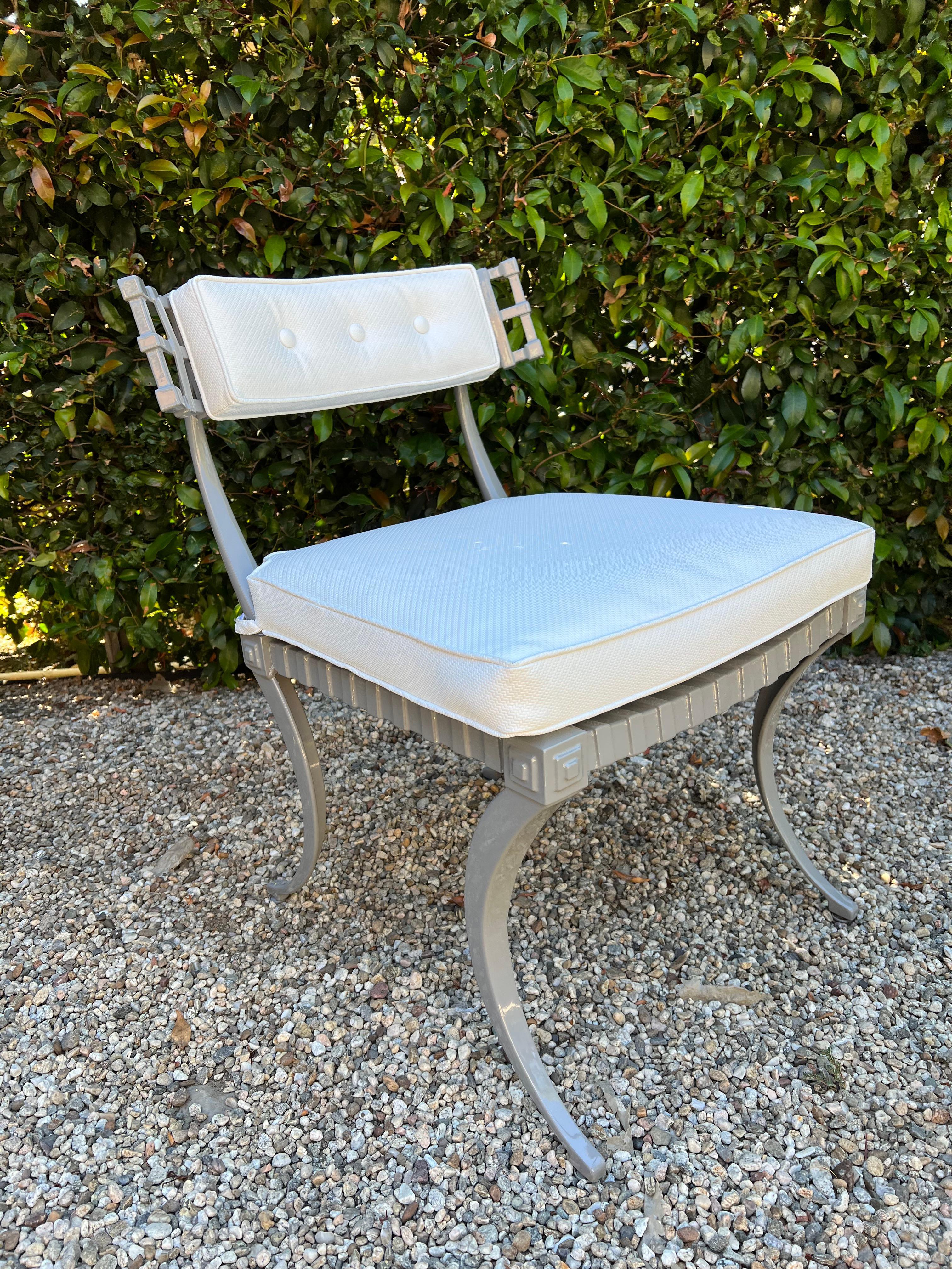 Mid-Century Modern Thinline Mid-Century Table and Five Klismos Chairs in Gray and White For Sale