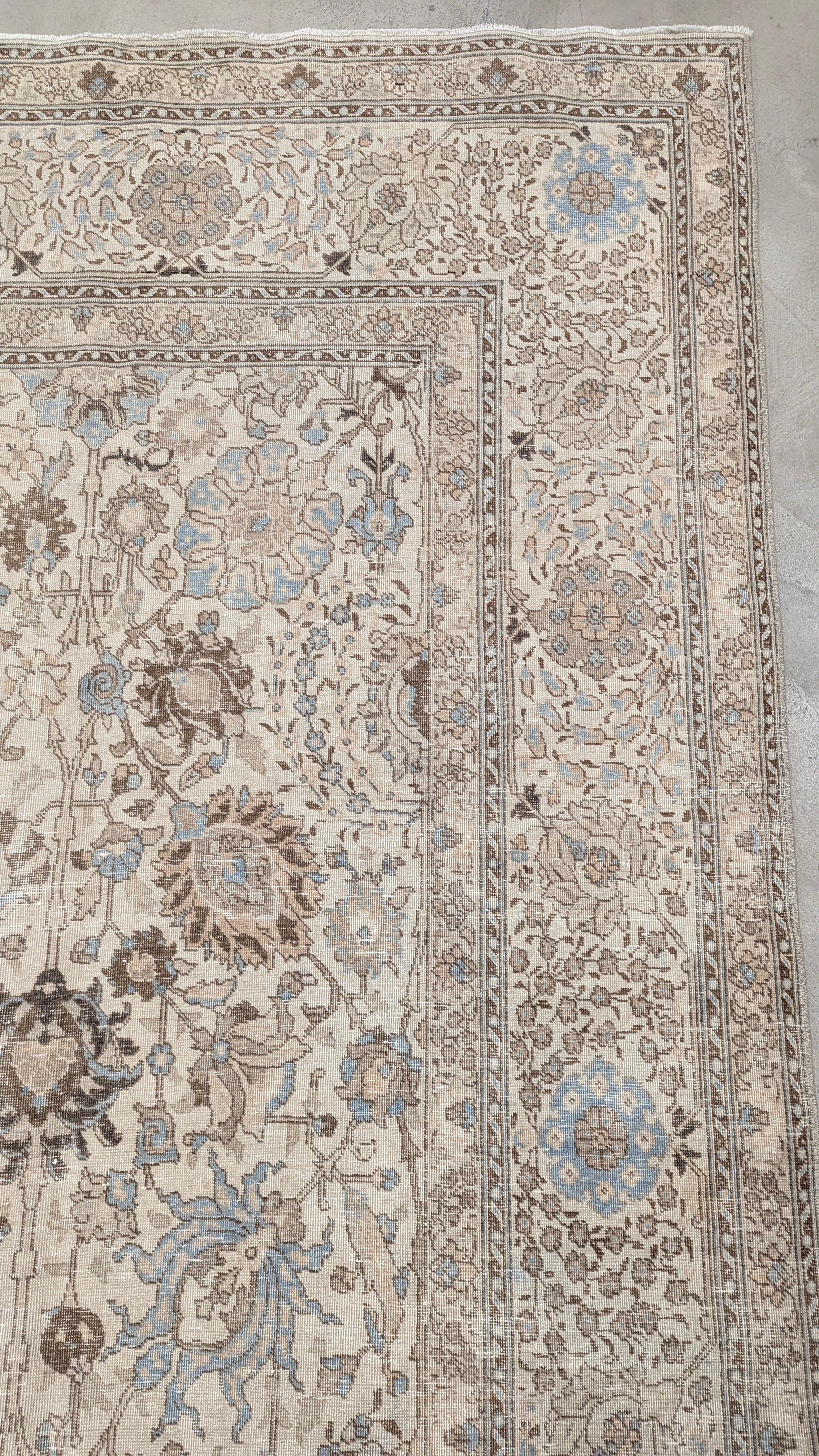 Tabriz Troisième quart du 20e siècle en vente