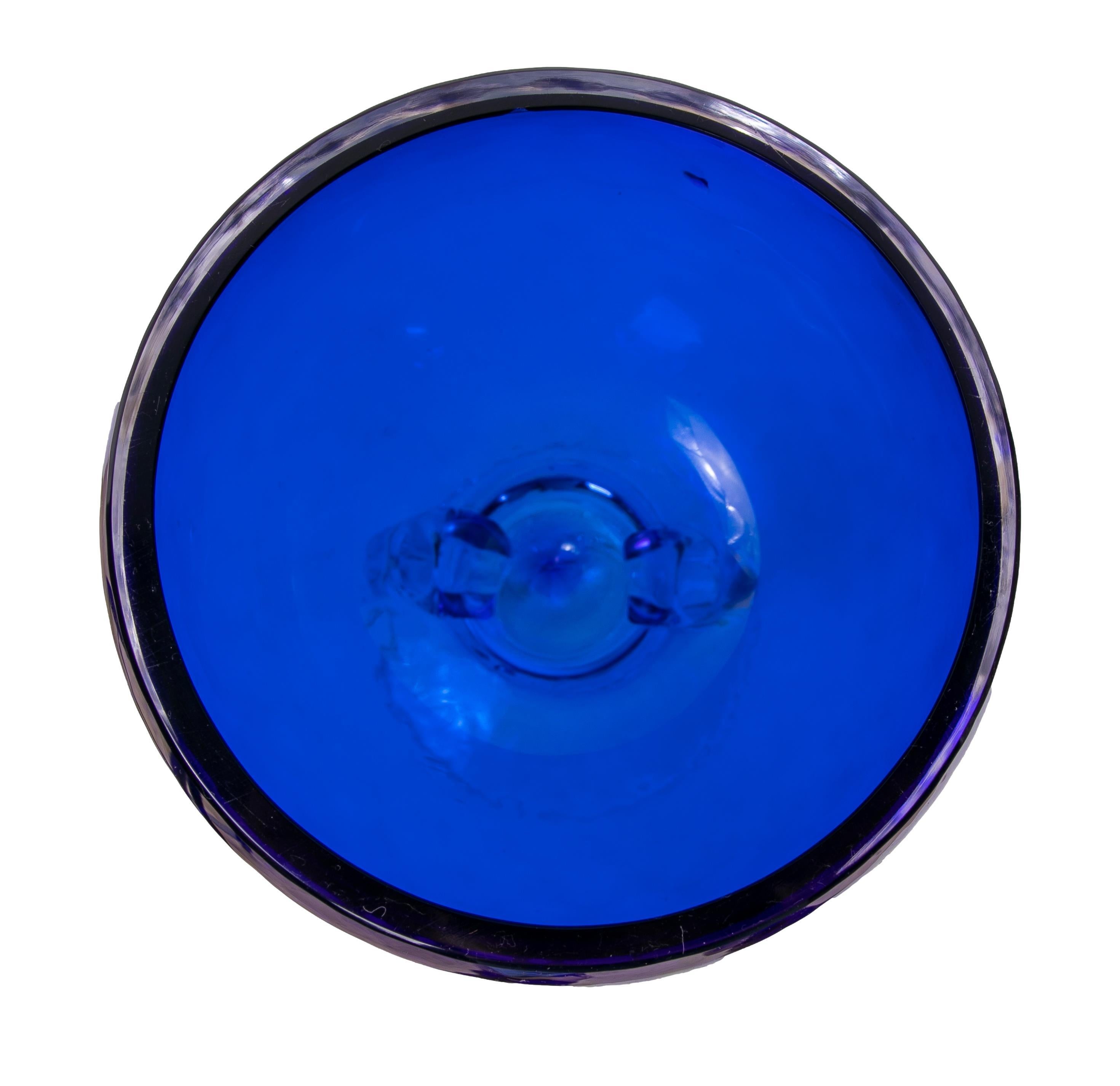 Vierunddreißig Wein- und Champagnergläser aus Murano-Glas in blauer Farbe im Angebot 6