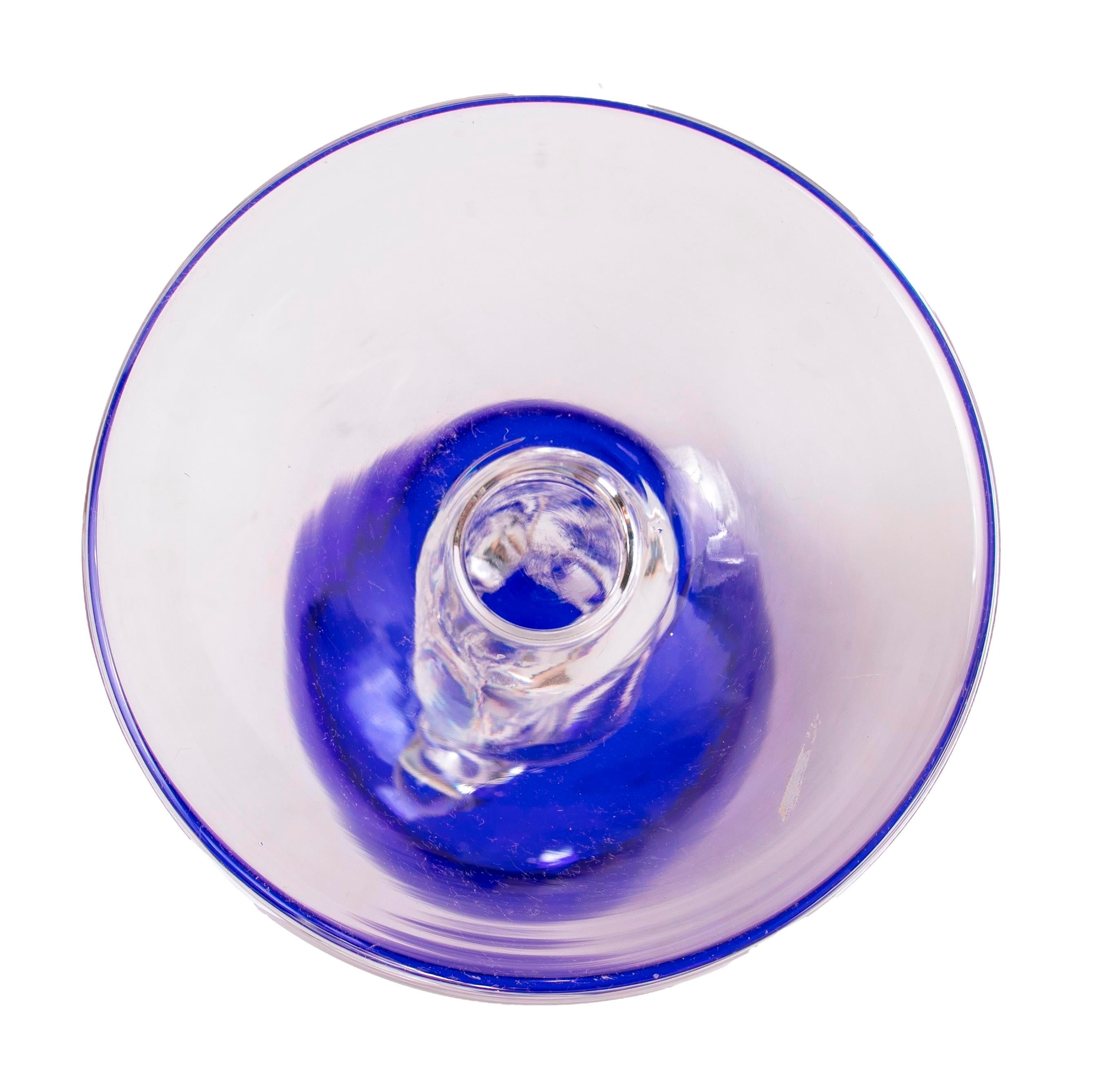 Vierunddreißig Wein- und Champagnergläser aus Murano-Glas in blauer Farbe im Angebot 8