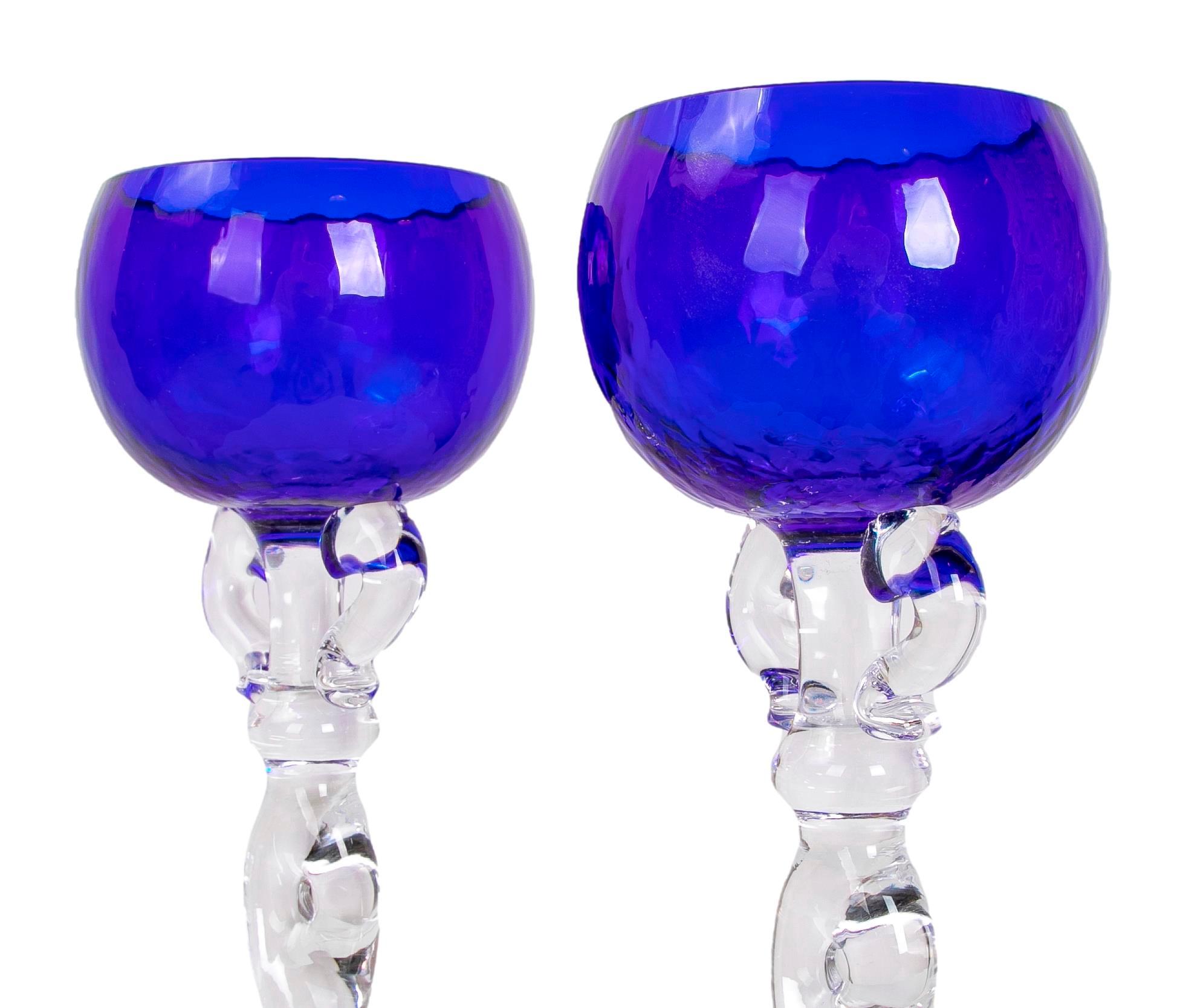Vierunddreißig Wein- und Champagnergläser aus Murano-Glas in blauer Farbe im Zustand „Gut“ im Angebot in Marbella, ES
