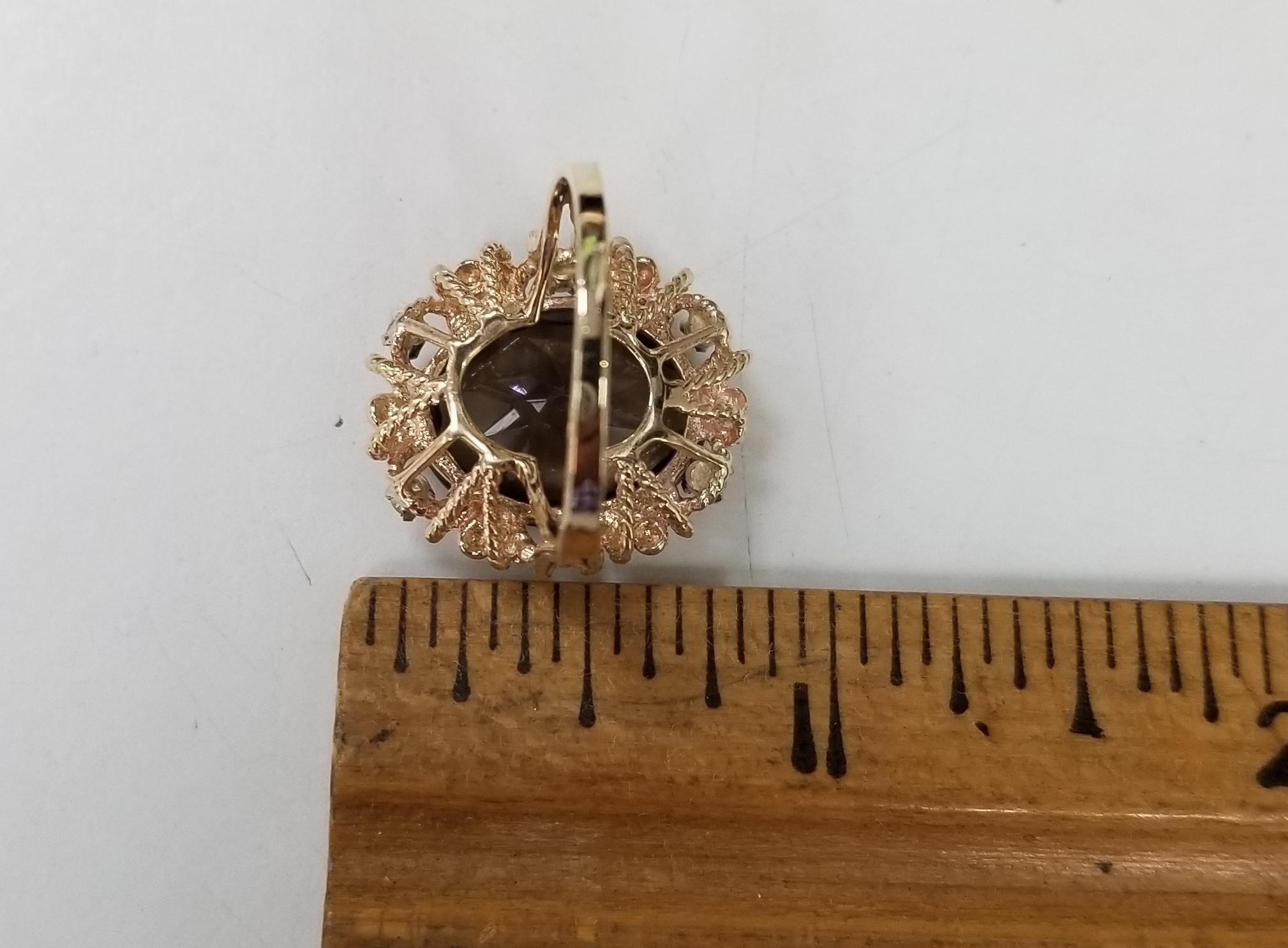 da uomo o donna Questo bellissimo anello d'epoca in oro giallo 14k con topazio e diamanti in vendita