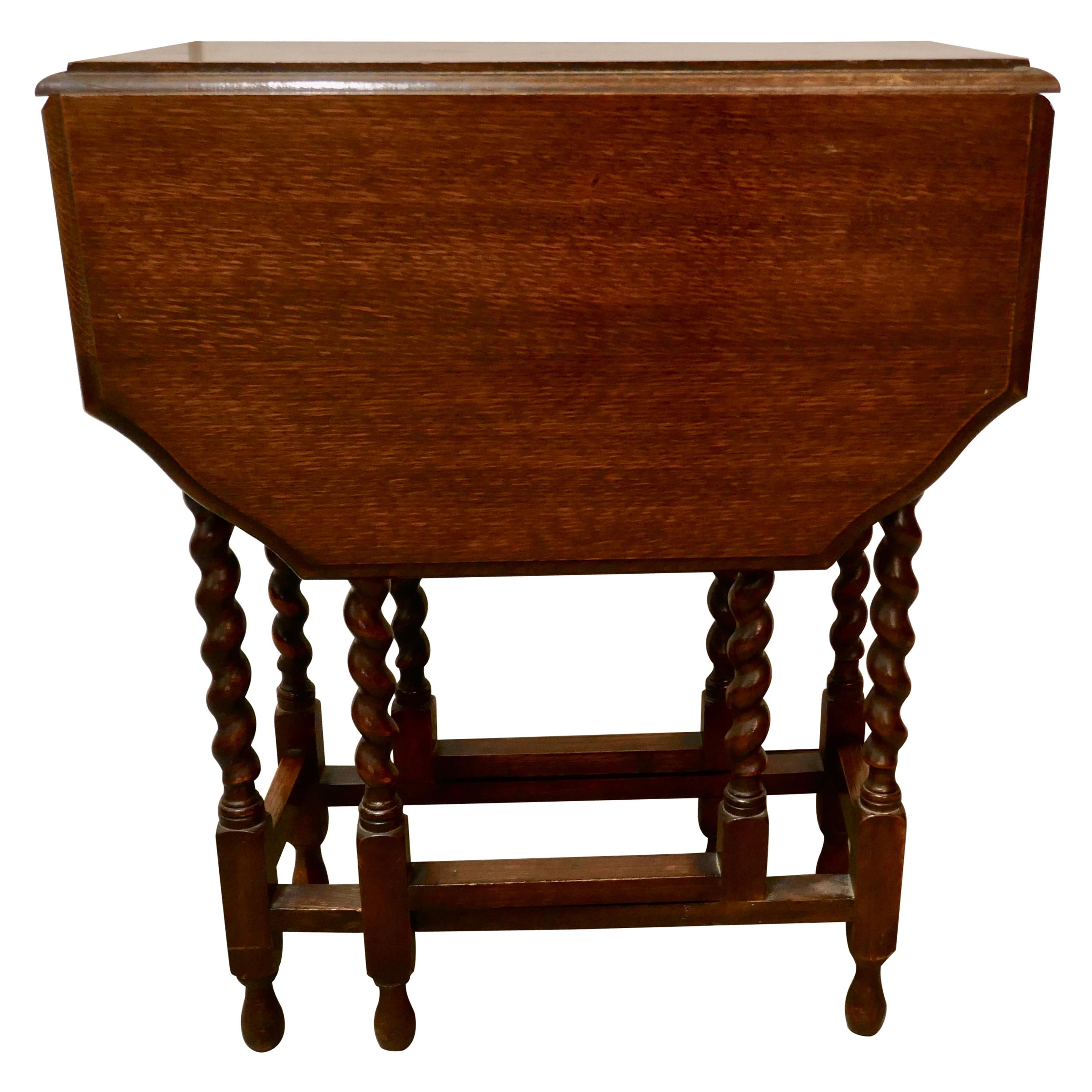 This is a Good Solid Oak Victorian Gate Leg Table