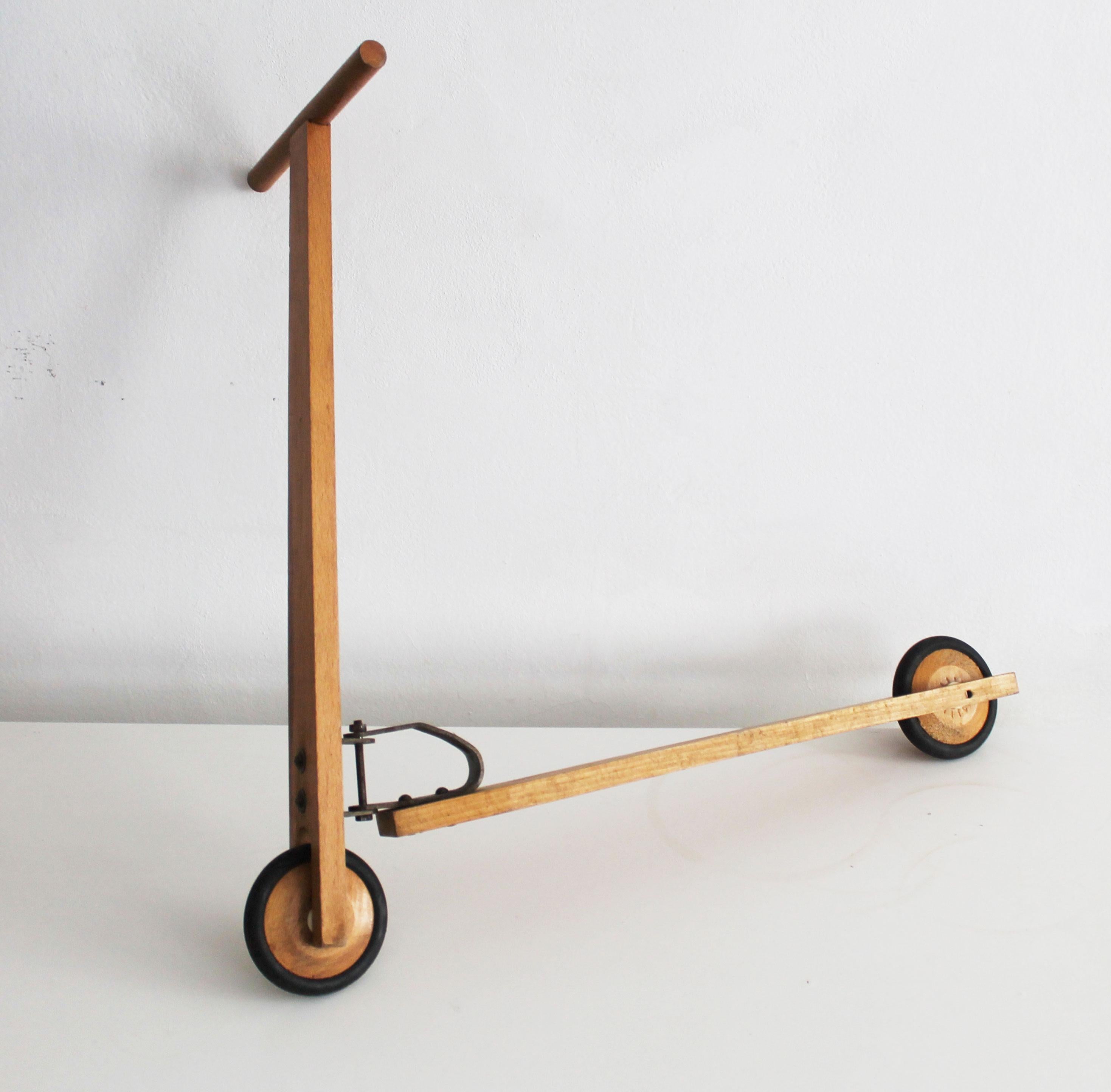 Vintage Kid's Scooter from the 1950s For Sale 2