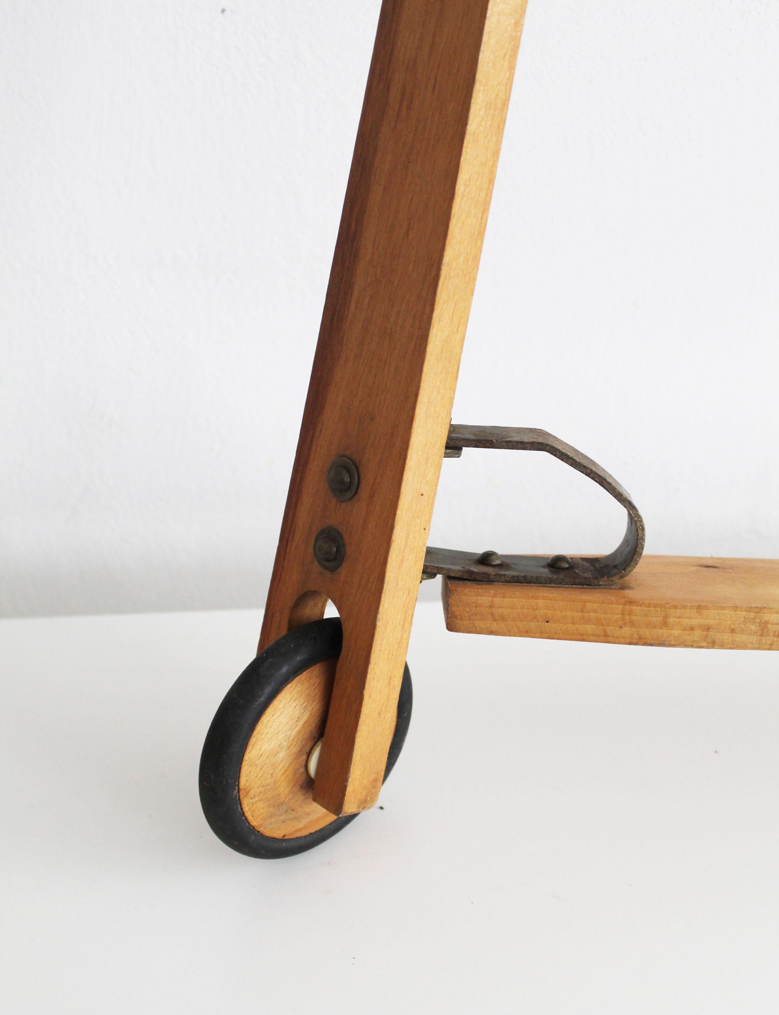 Vintage Kid's Scooter from the 1950s In Good Condition For Sale In Brno, CZ