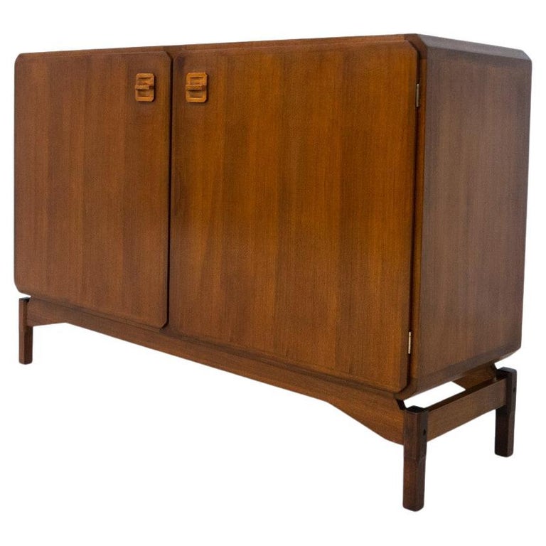 This MidCentury Modern White Sideboard Was Designed by Florence Knoll