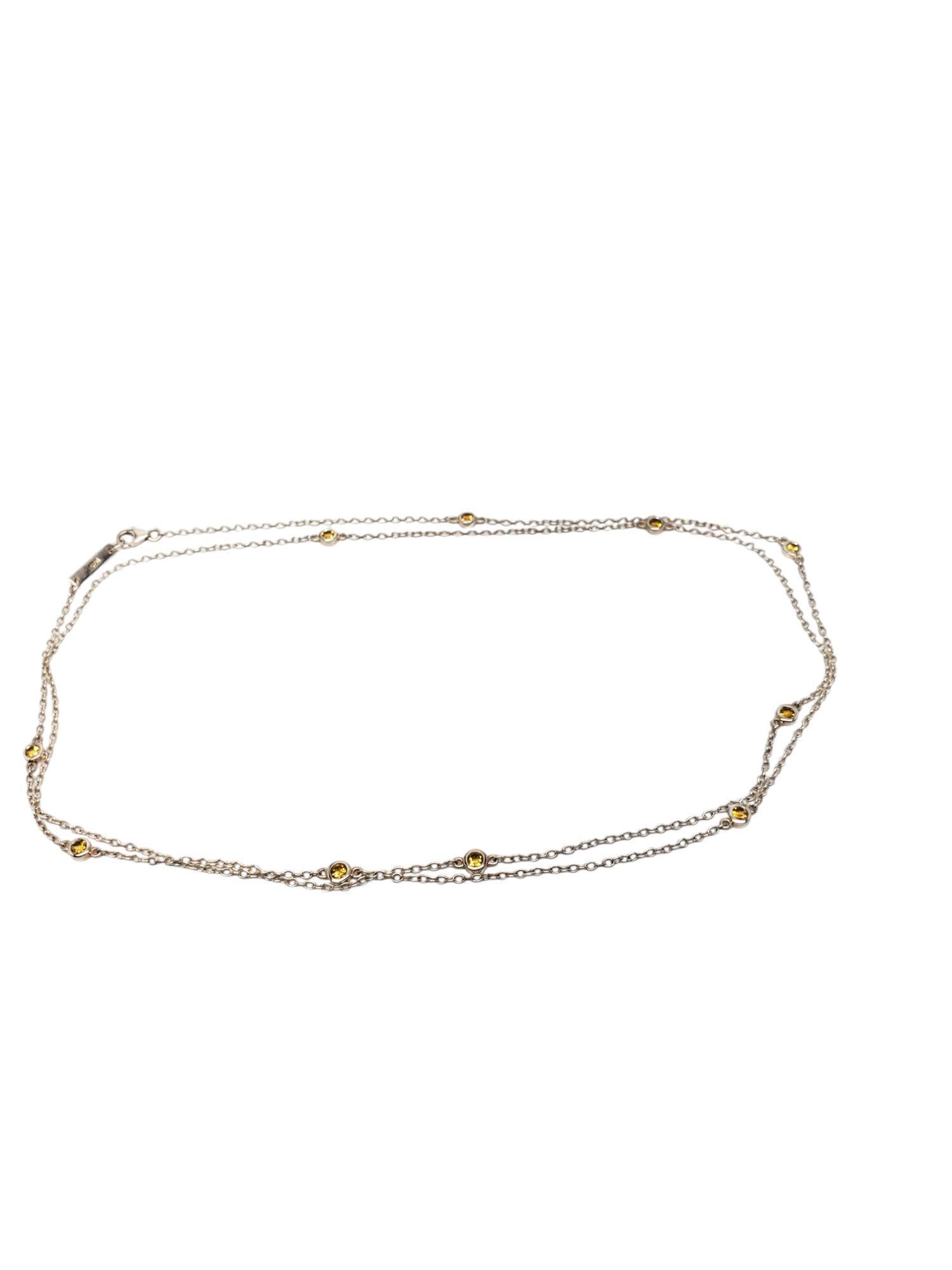 Distel & Biene Sterling Silber Citrin Halskette -

Diese Gliederkette von Thistle & Bee besteht aus 10 Citrin-Edelsteinen, die in Sterlingsilber gefasst sind.

Größe: 36 Zoll.

Gestempelt: DISTEL & BIENE 925

Gewicht: 4,14 dwt / 6,43 gr.

Sehr guter