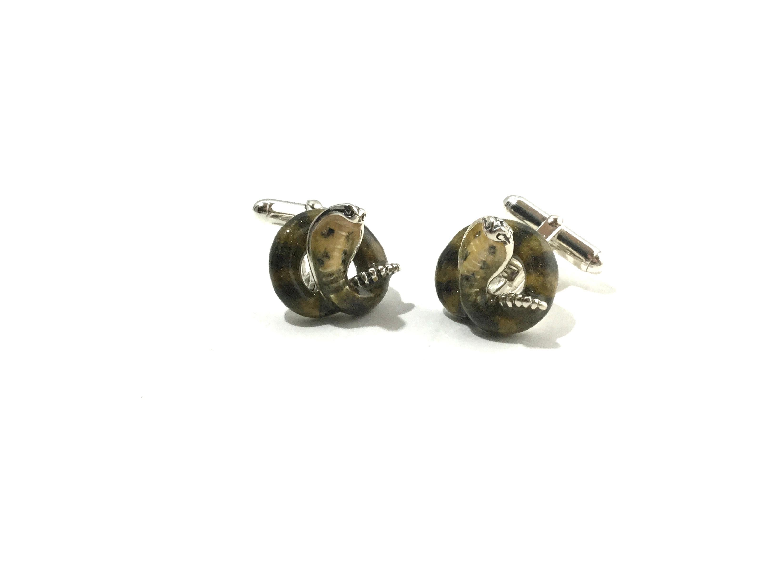 Thistle and Bee Sterling Silver Cobra Cufflinks For Sale 6