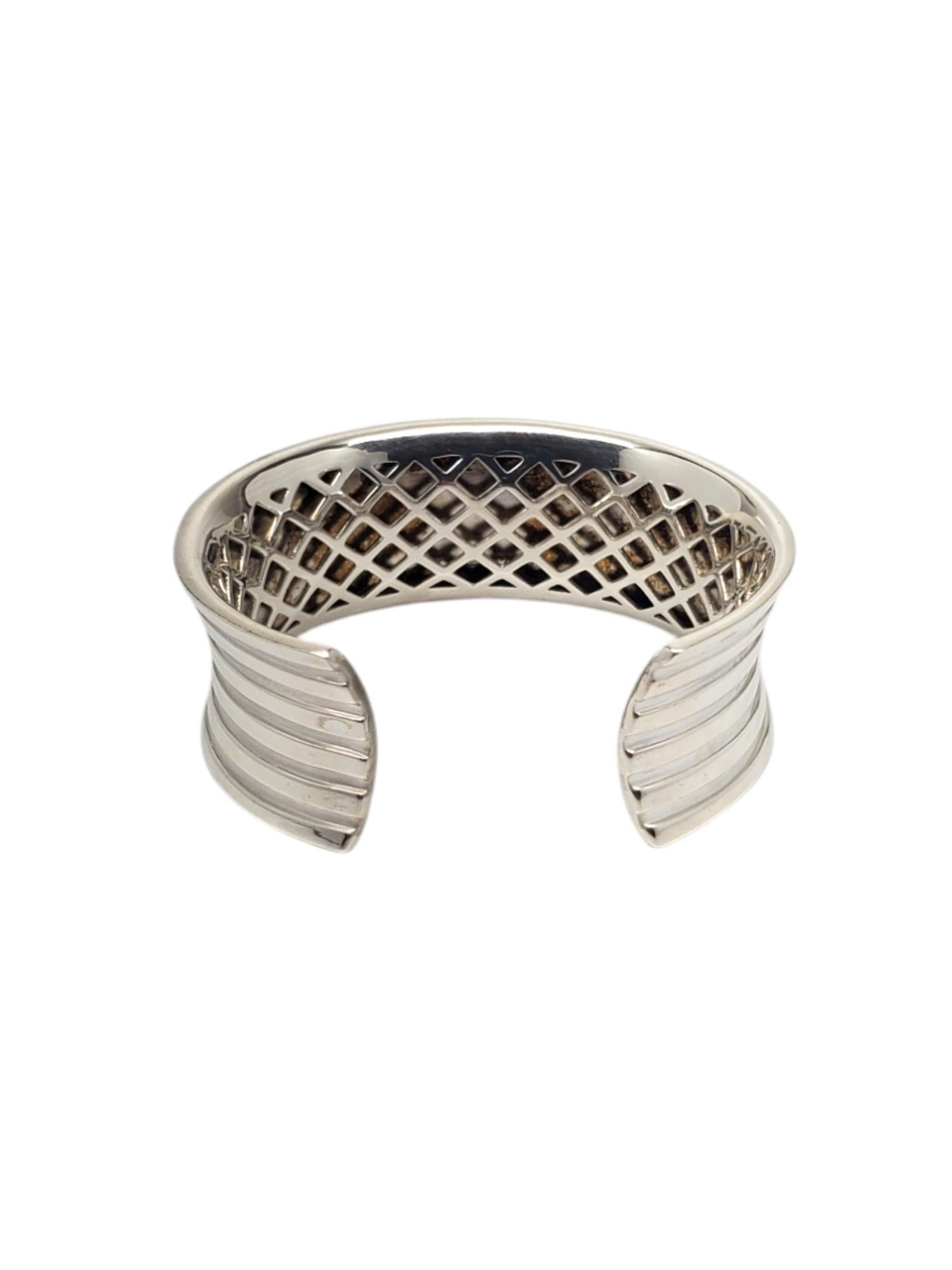 Thistle  & Bee Sterling Silver Wide Cuff Ribbed Bracelet #20250 In Good Condition For Sale In Washington Depot, CT