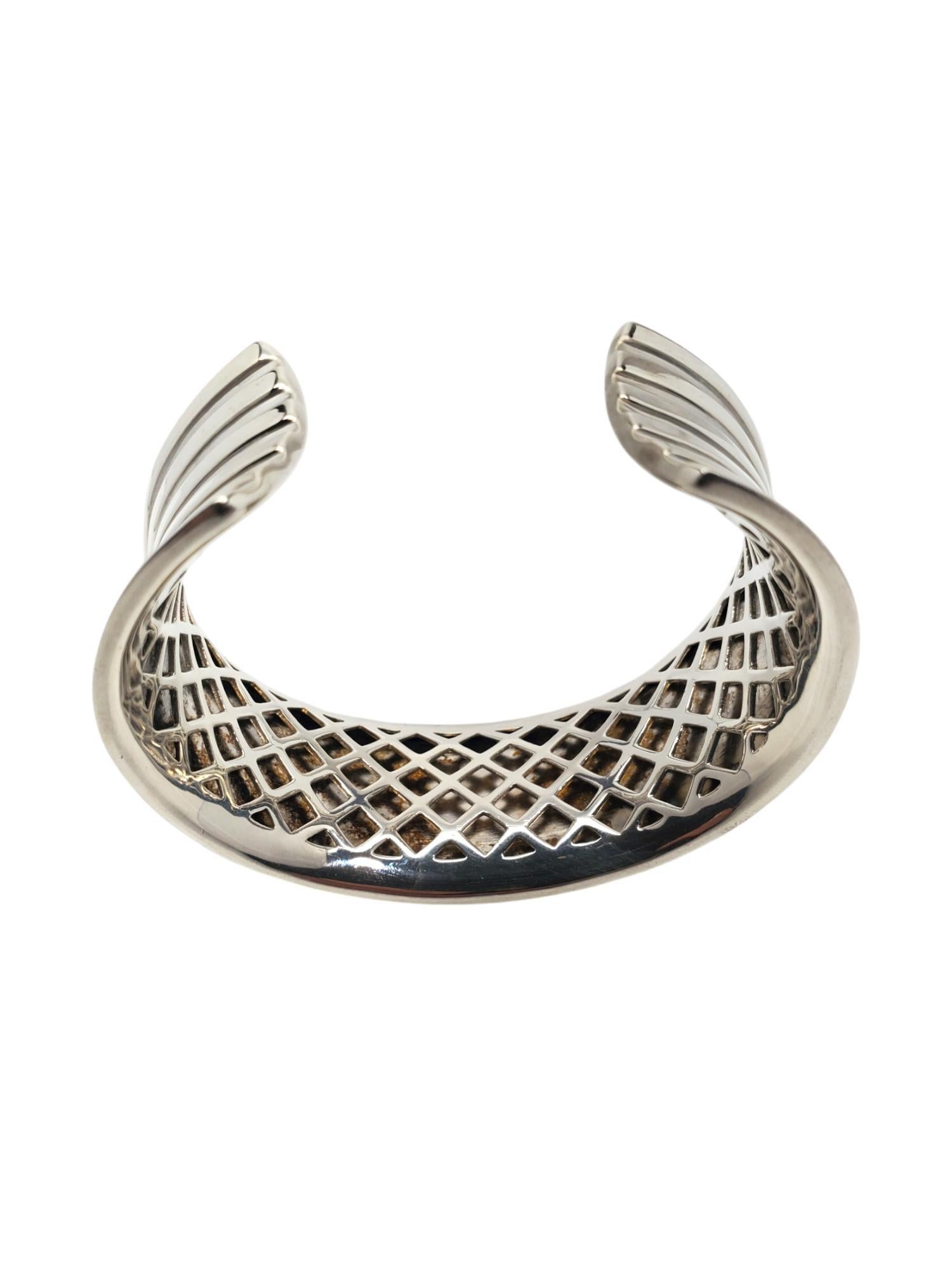 Thistle  & Bee Sterling Silver Wide Cuff Ribbed Bracelet #20250 For Sale 2