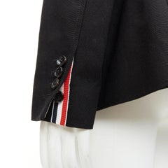 THOM BROWNE 2023 Einreihige Jacke im Fischer-Schal-Stil aus gewaschenem Baumwoll-Canvas, Modell JP3