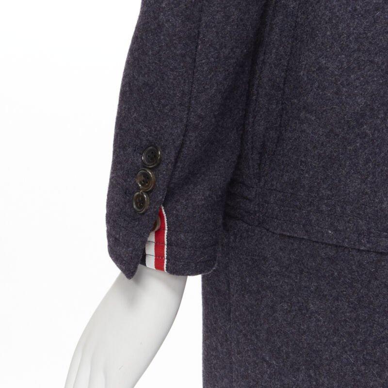 THOM BROWNE cappotto grigio con pelliccia di castoro e colletto blu, foderato in feltro di lana e seta JP2 M in vendita 5