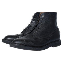 Thom Browne, pebble gain wingtip boots in black